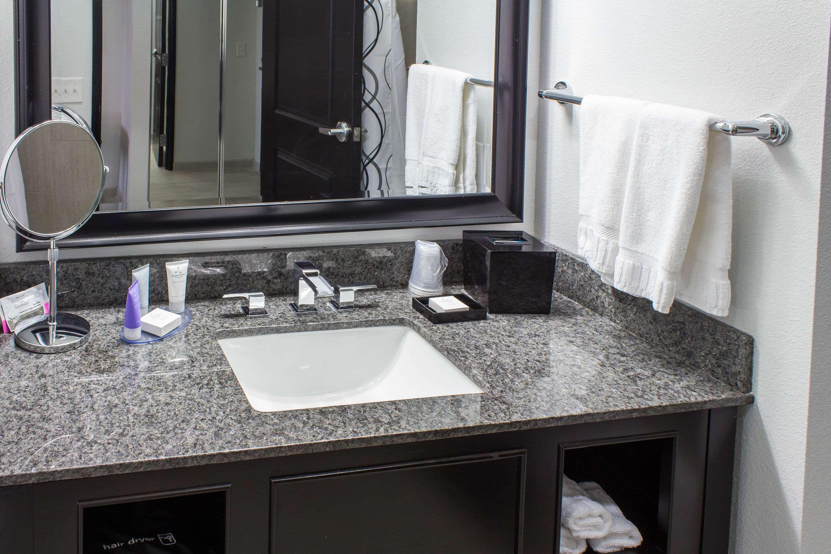 Double Two Queen Beds Non Smoking