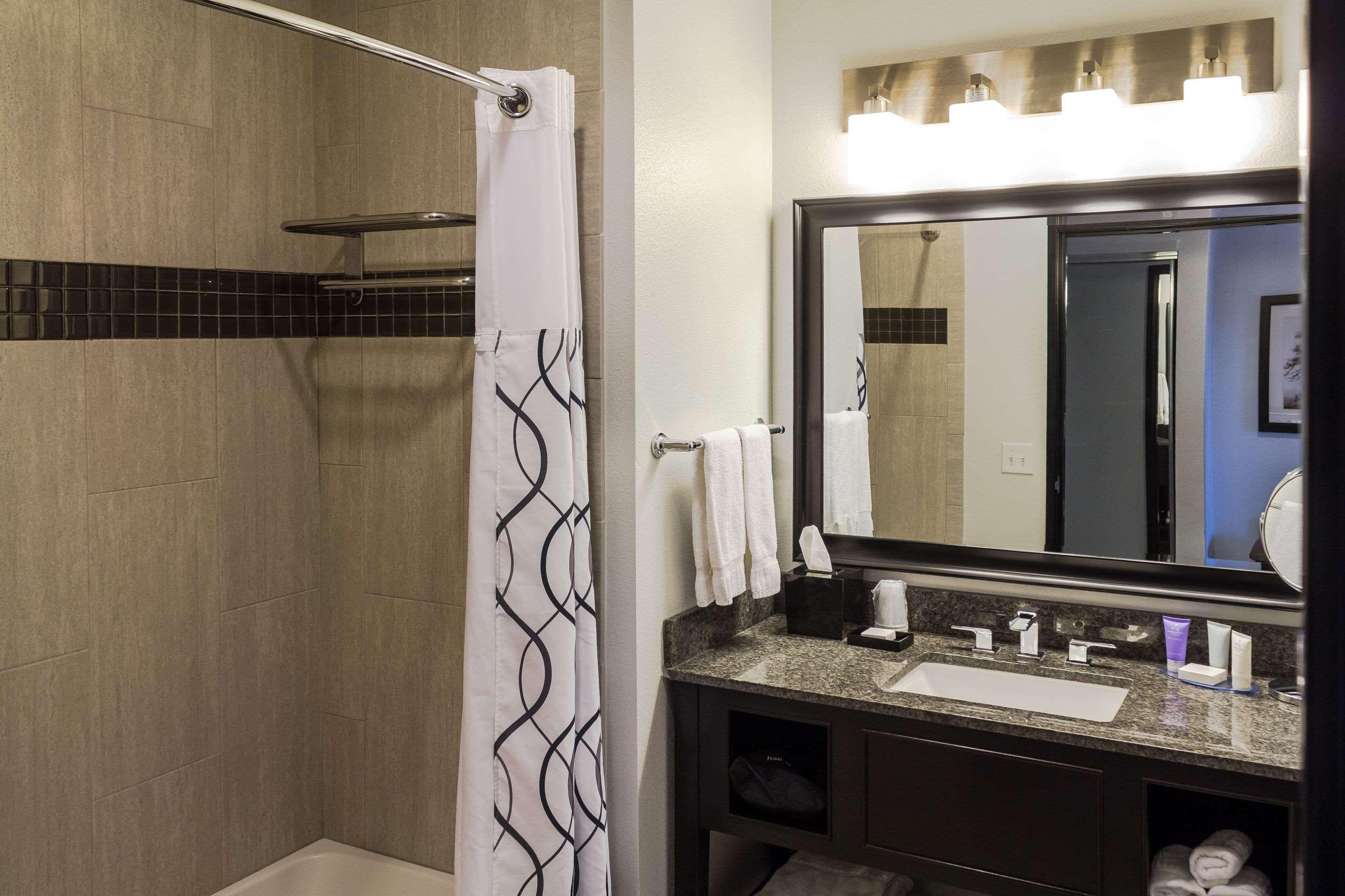 Double Two Queen Beds Non Smoking