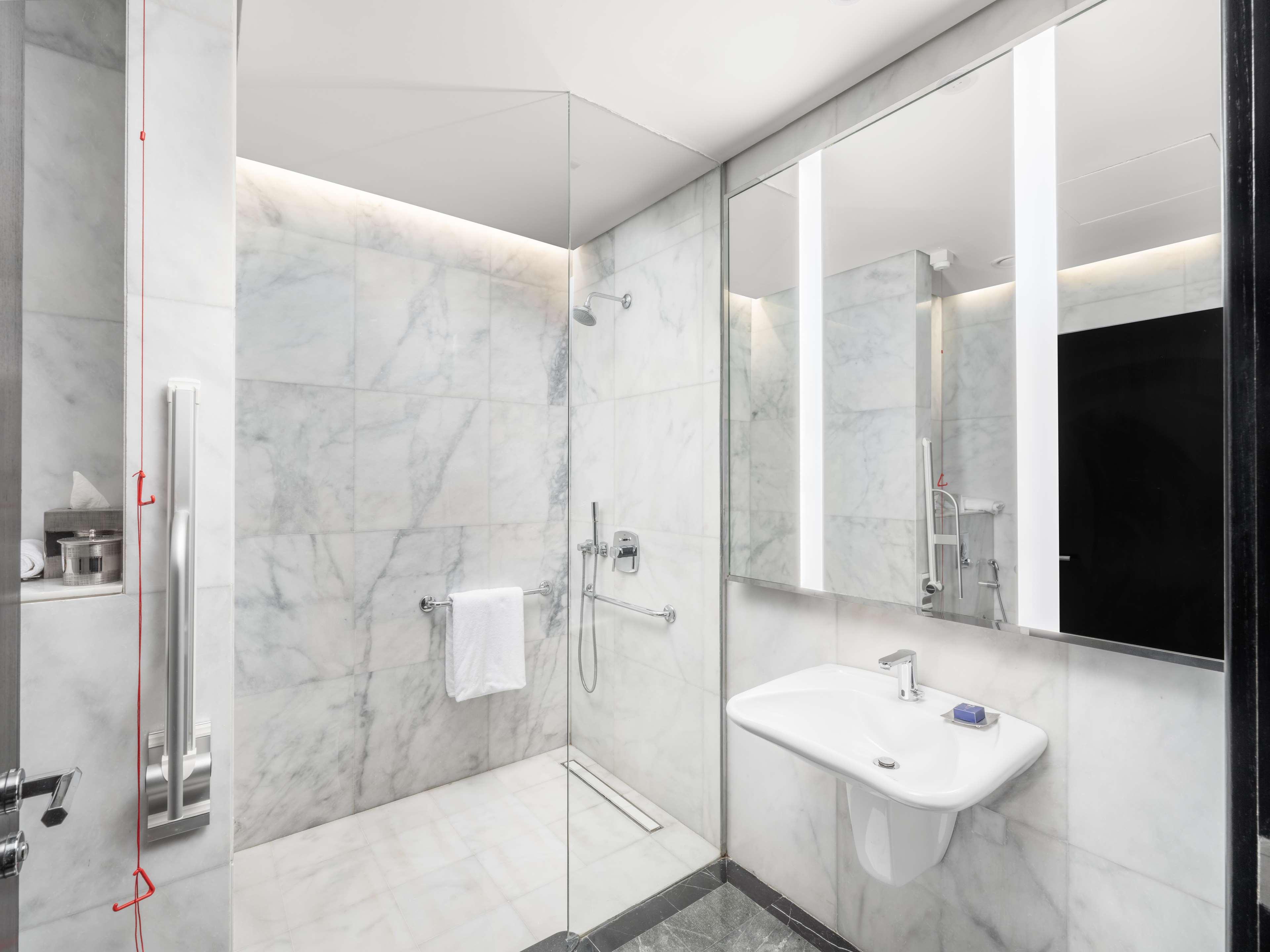 Double Accessible King Size Bed