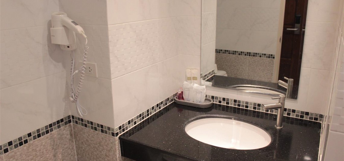 Double or Twin Deluxe