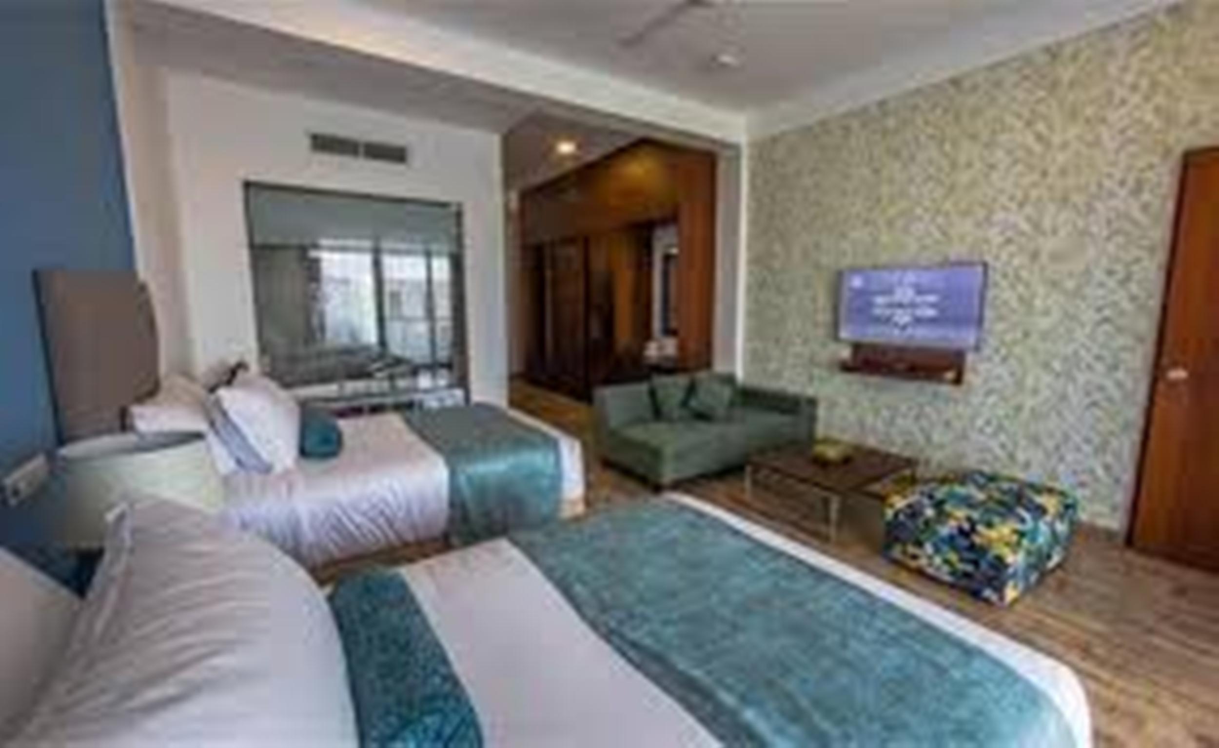 Triple Deluxe Garden View