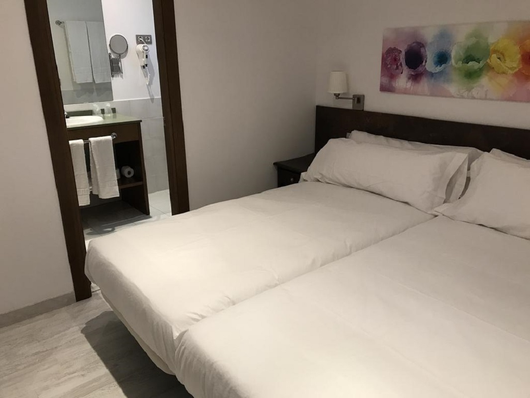 Family Room Capacity 4