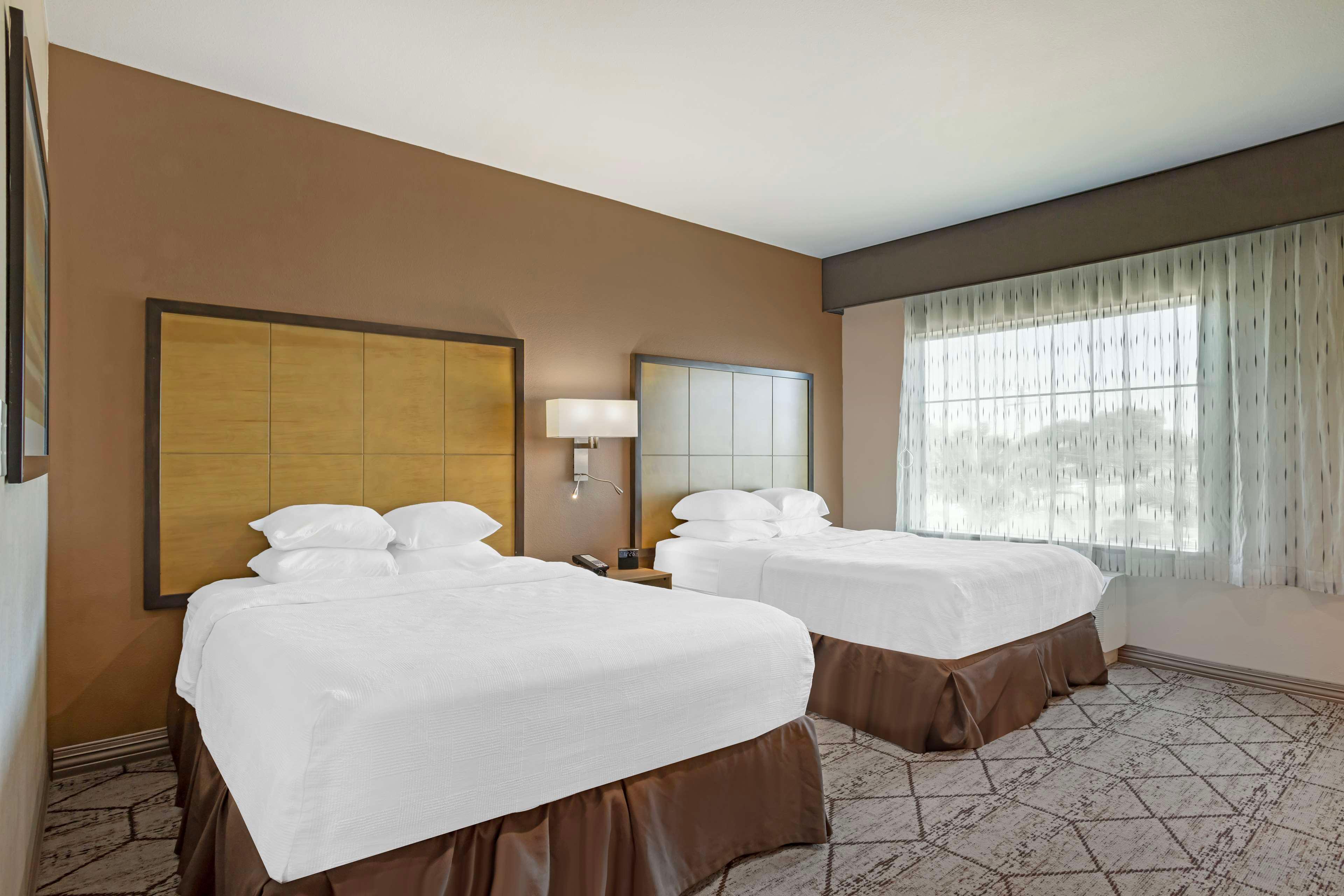Suite Two Queen Beds