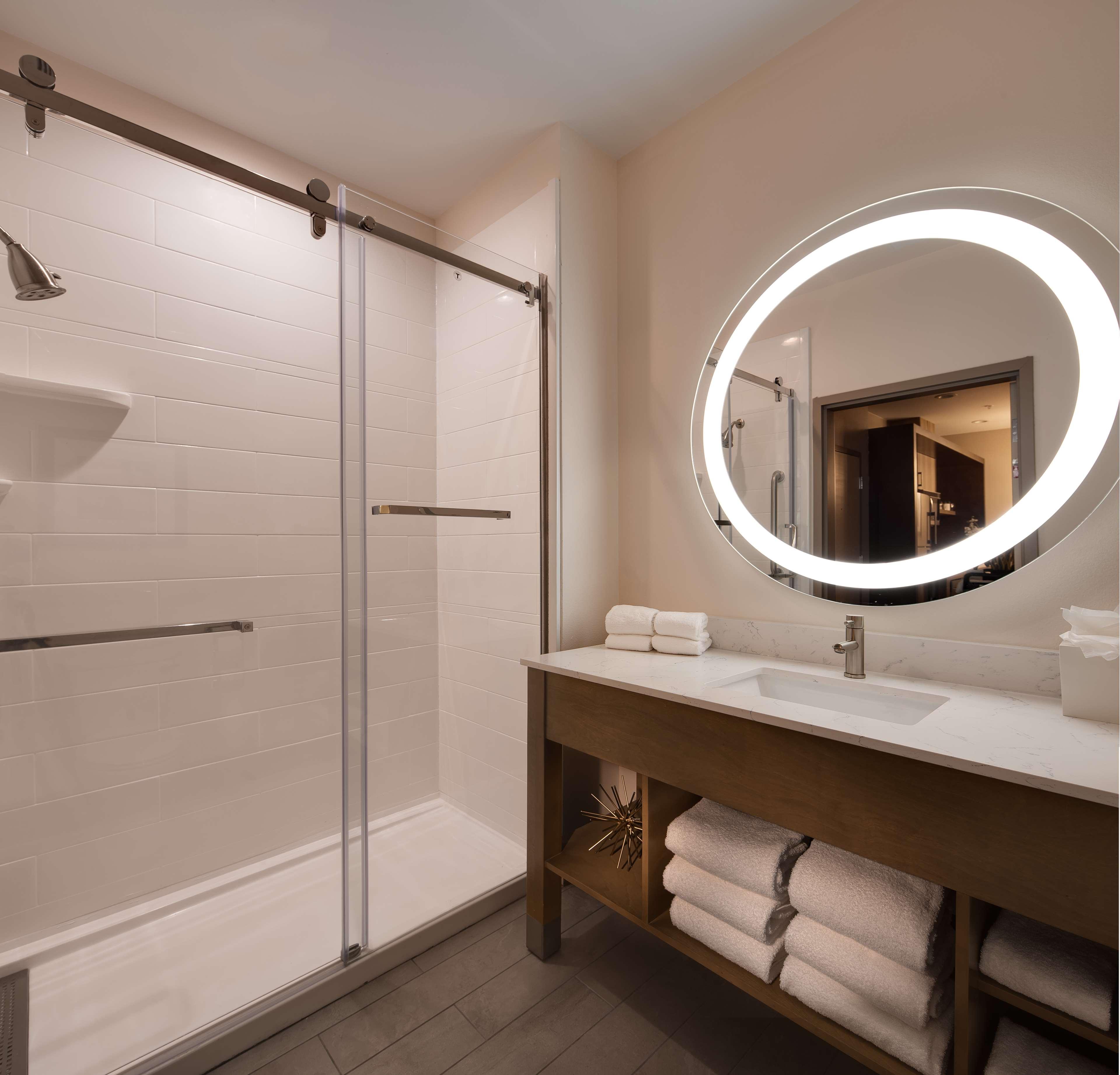 Suite with Kitchenette