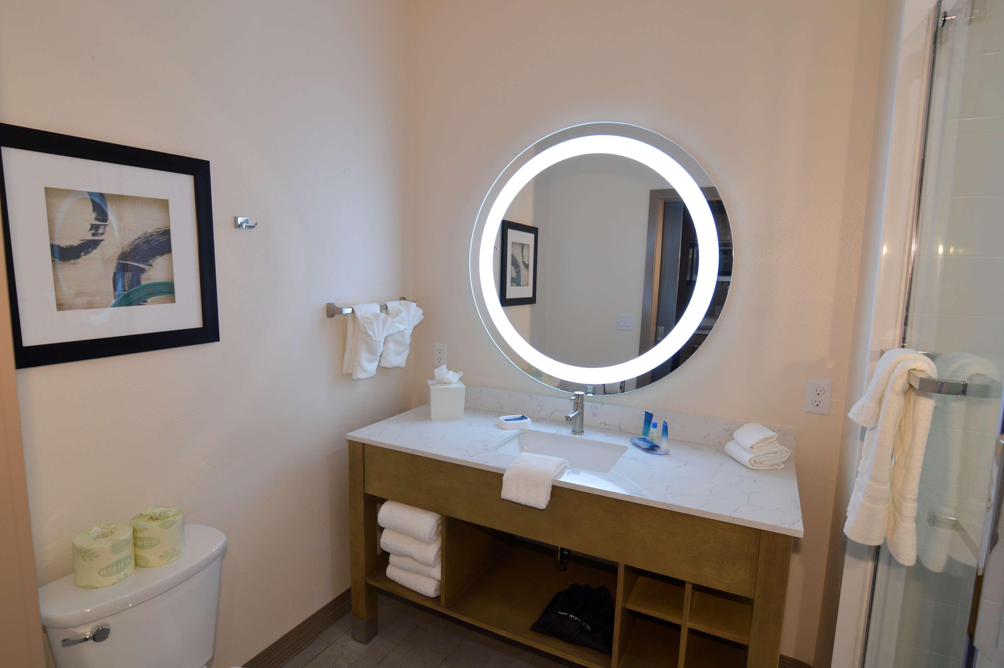 Suite Two Queen Beds