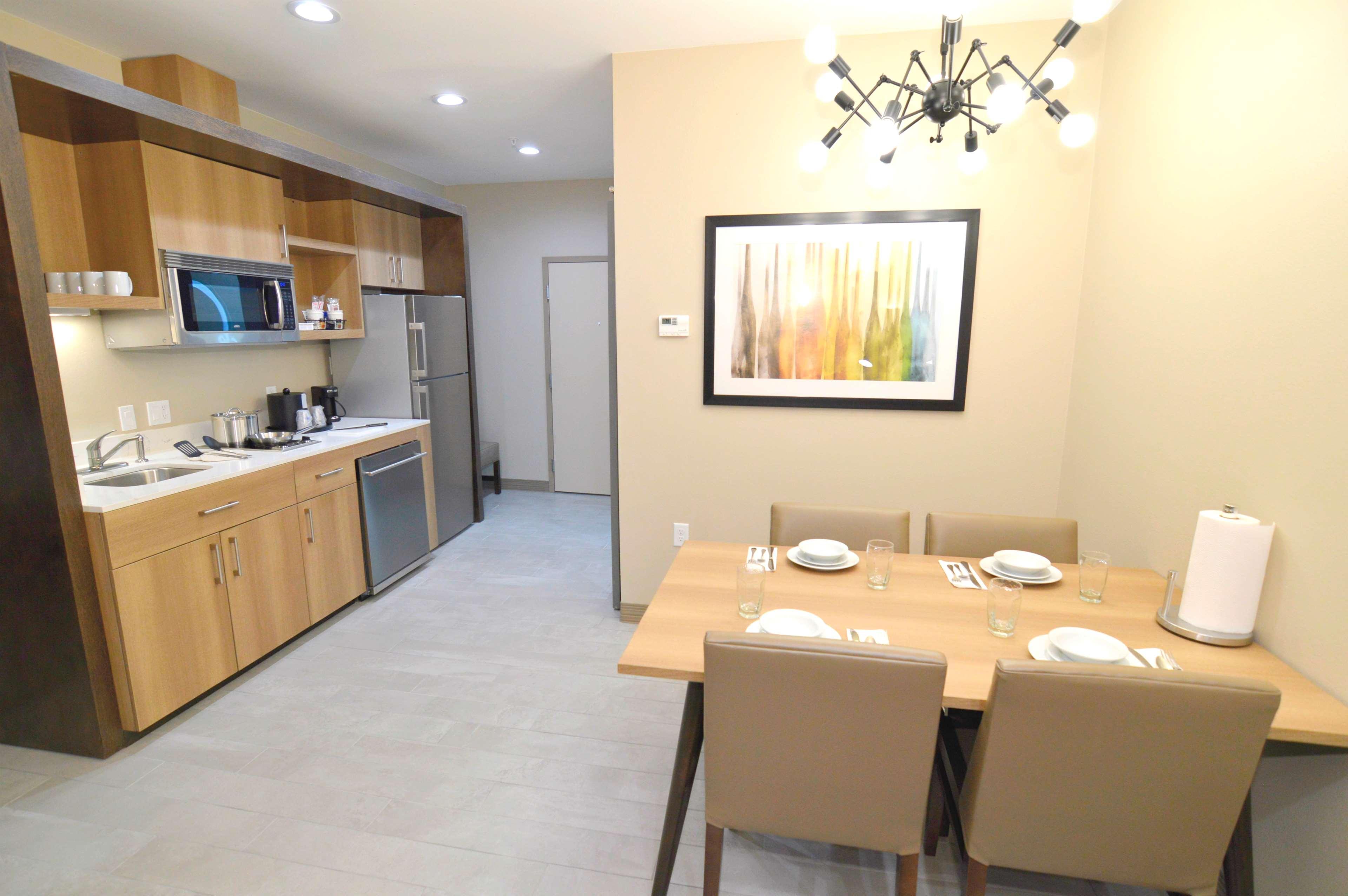 Suite Two Queen Beds