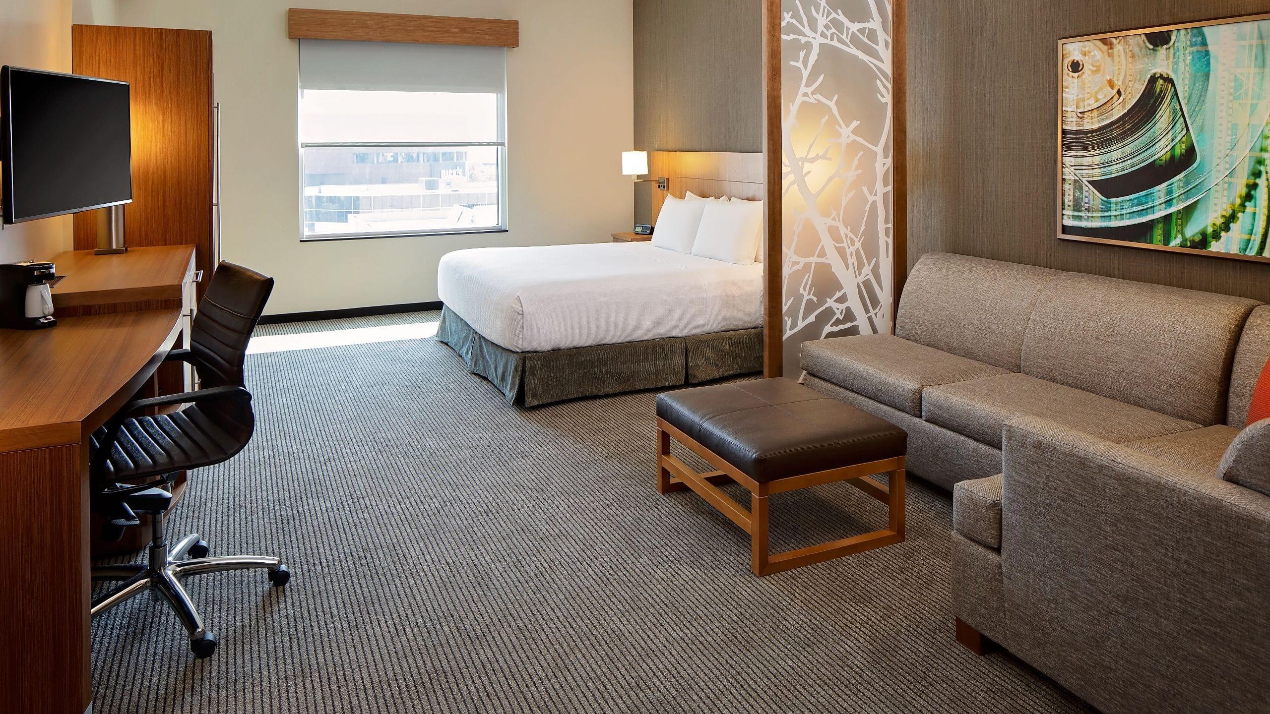 Double King Bed Non Smoking