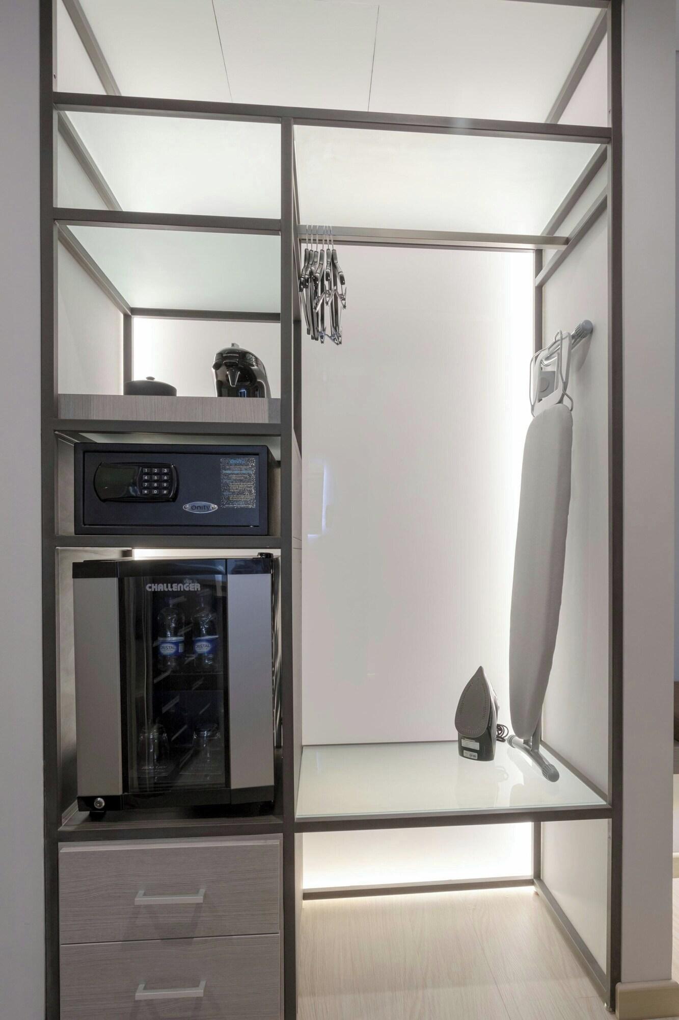 Double City View King Bed