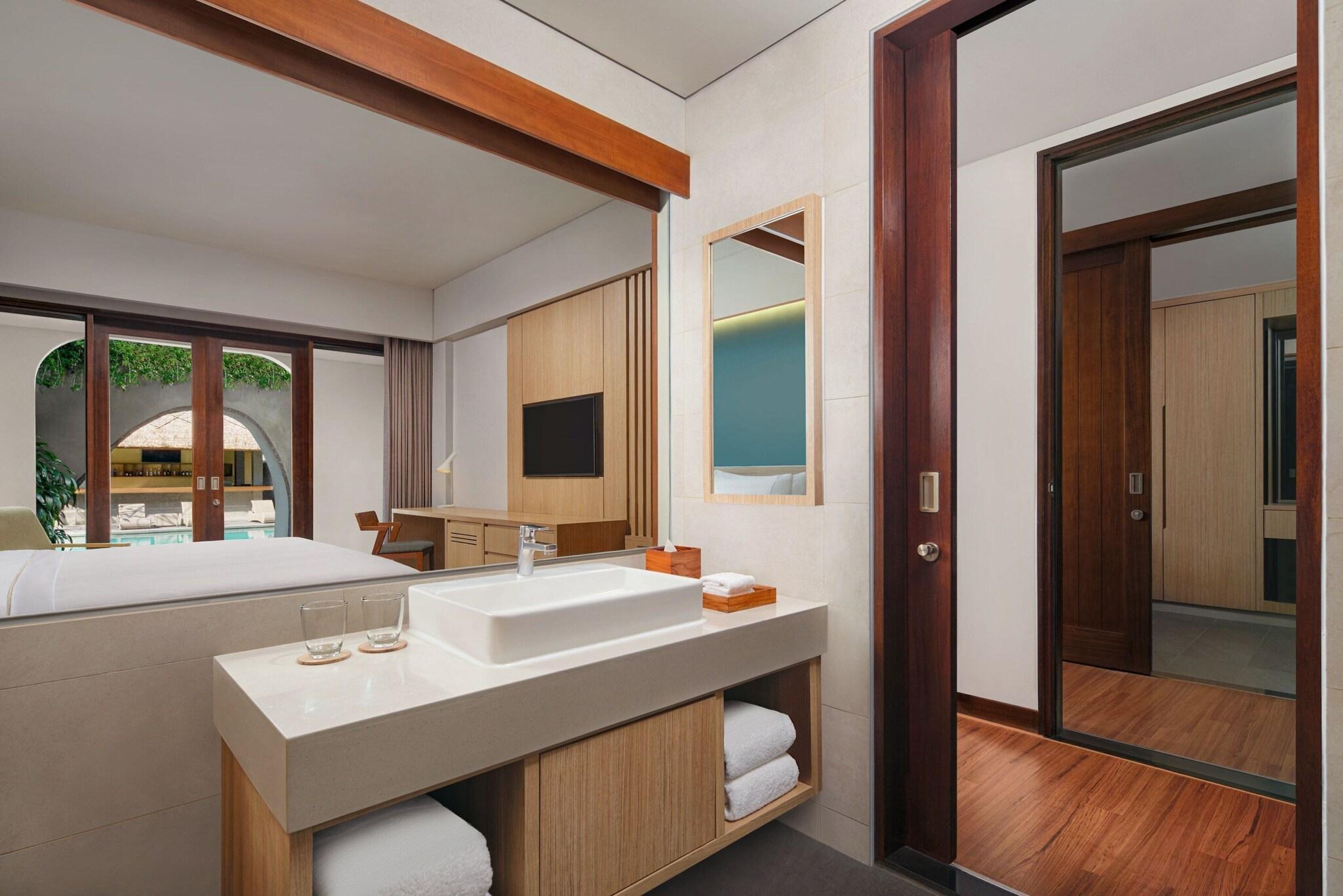 Double Deluxe King Bed