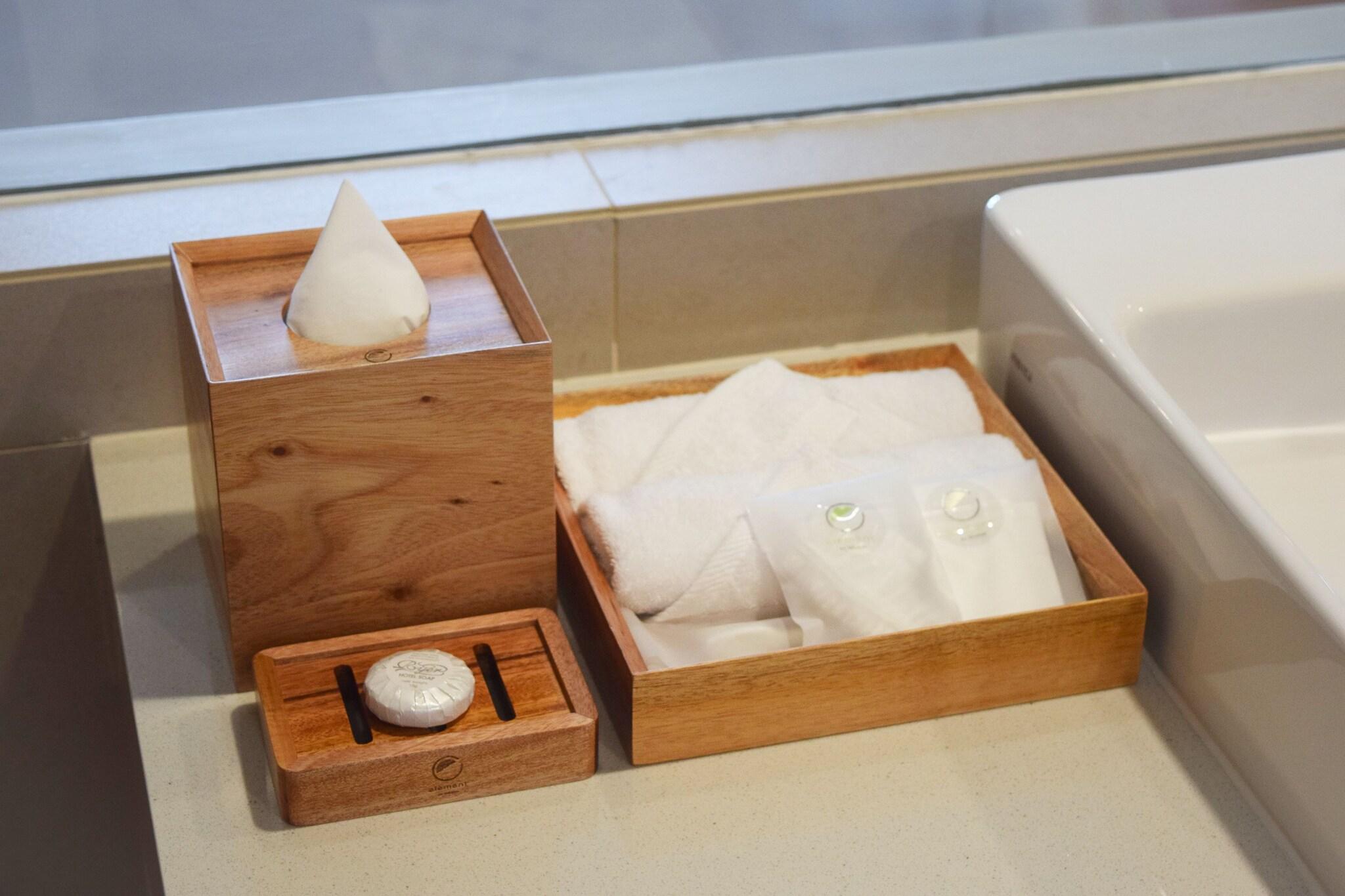 Double Deluxe King Bed