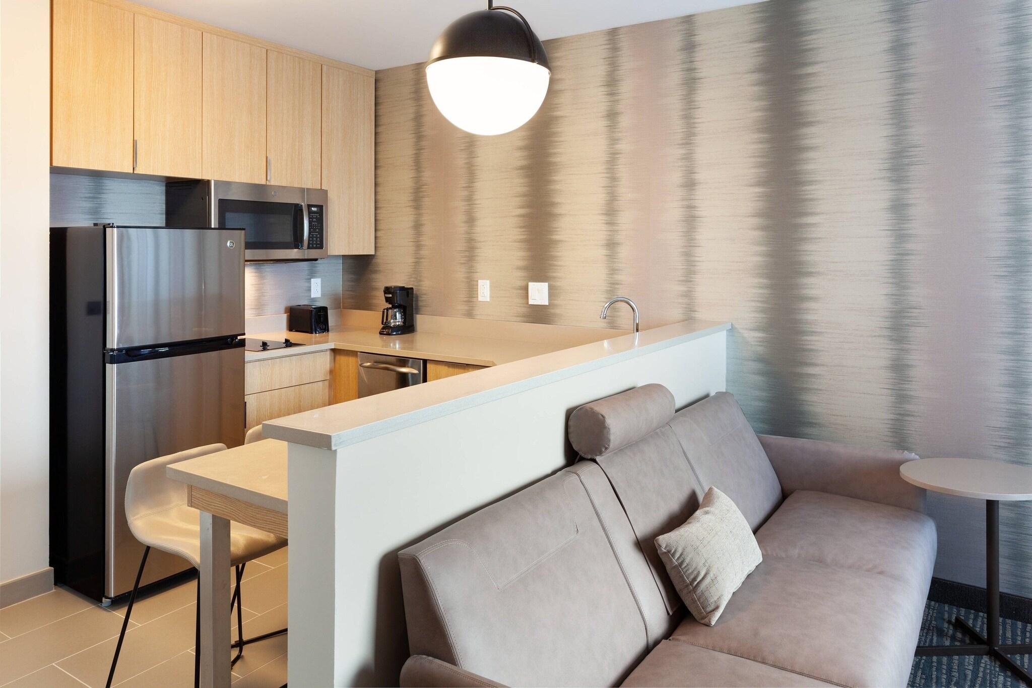 Studio King Size Bed