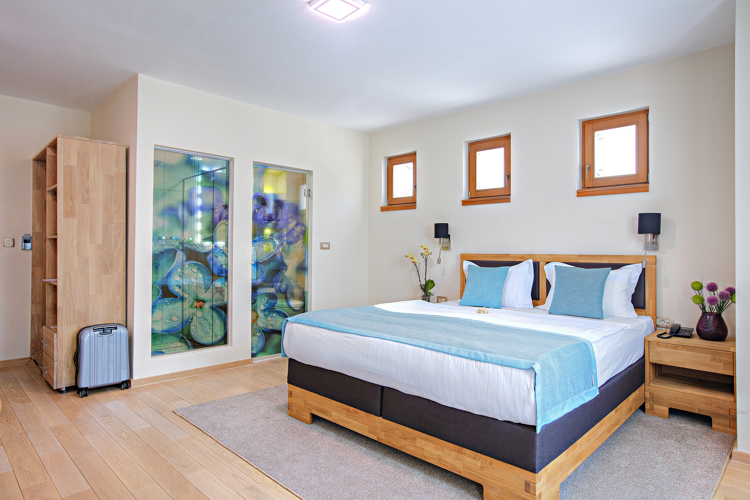 Double or Twin Deluxe