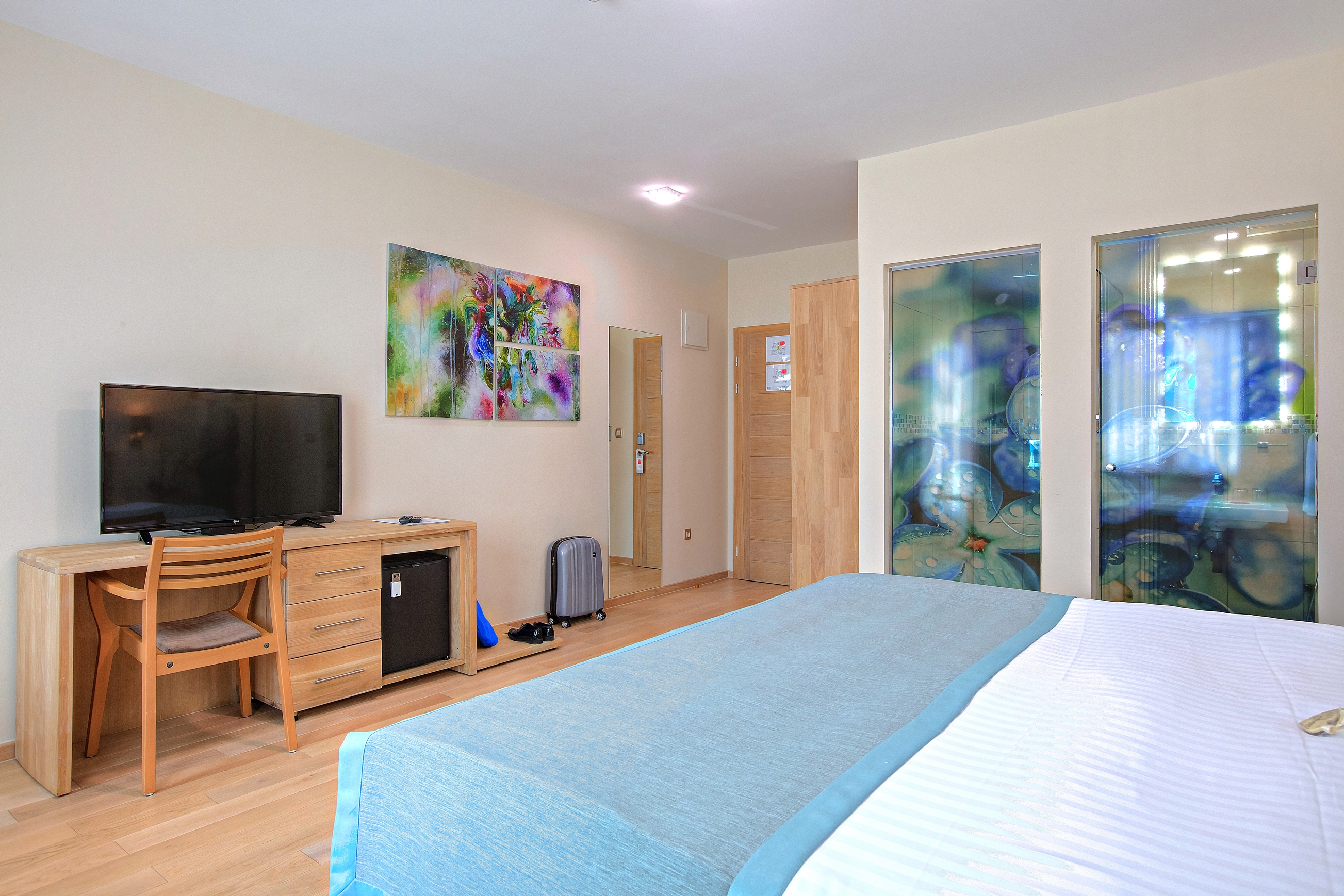 Double or Twin Deluxe