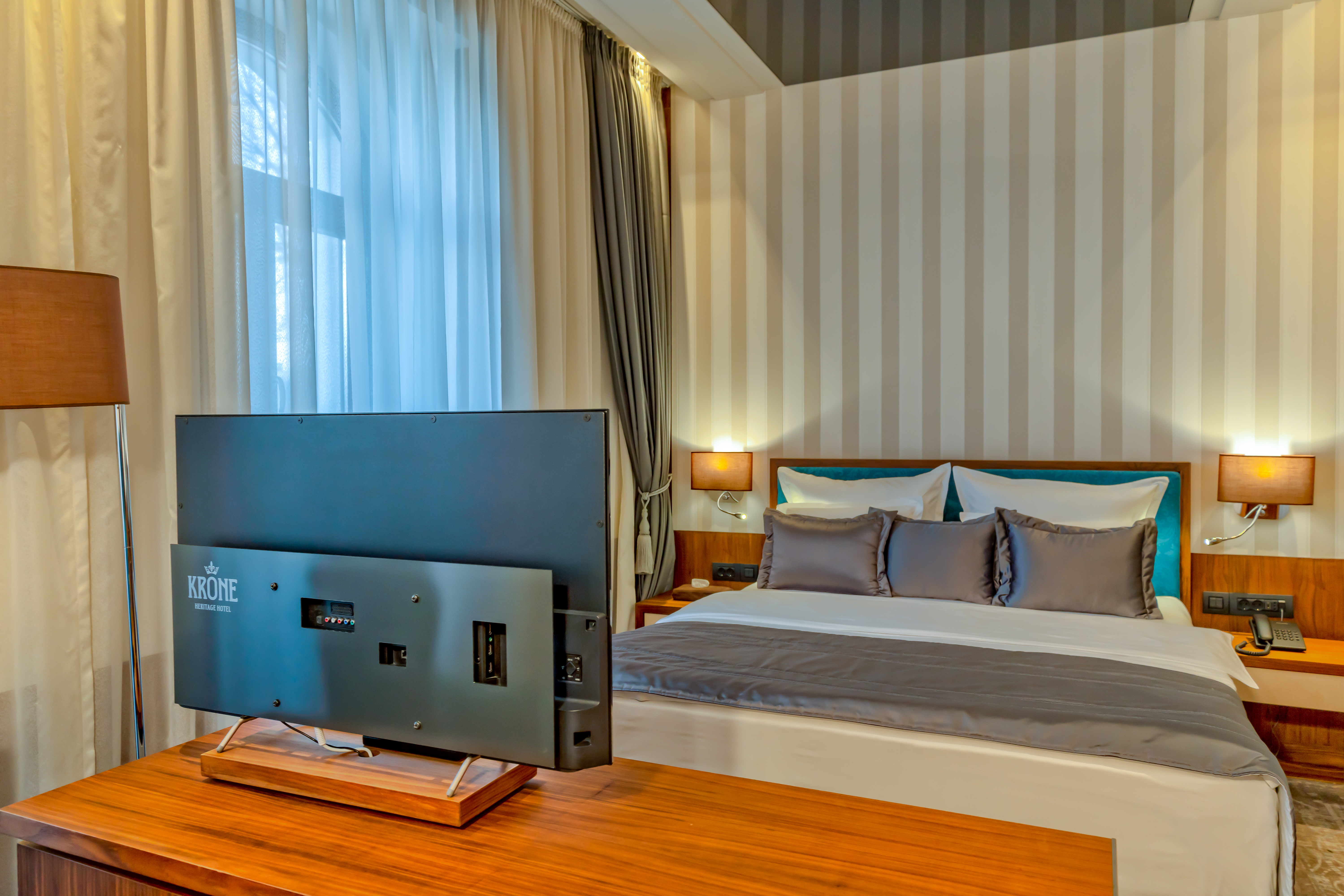 Double Superior Queen Bed