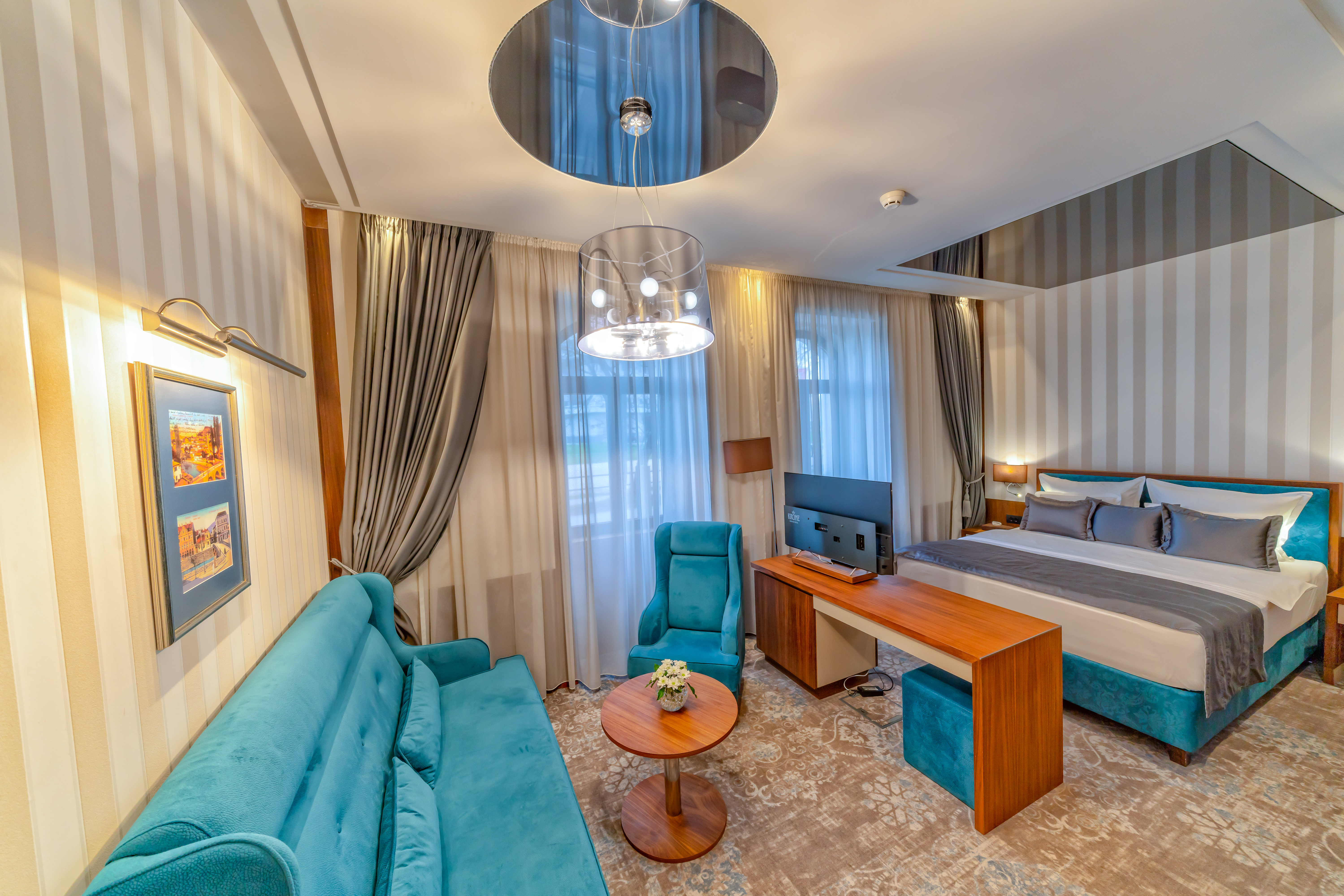 Double Superior Queen Bed