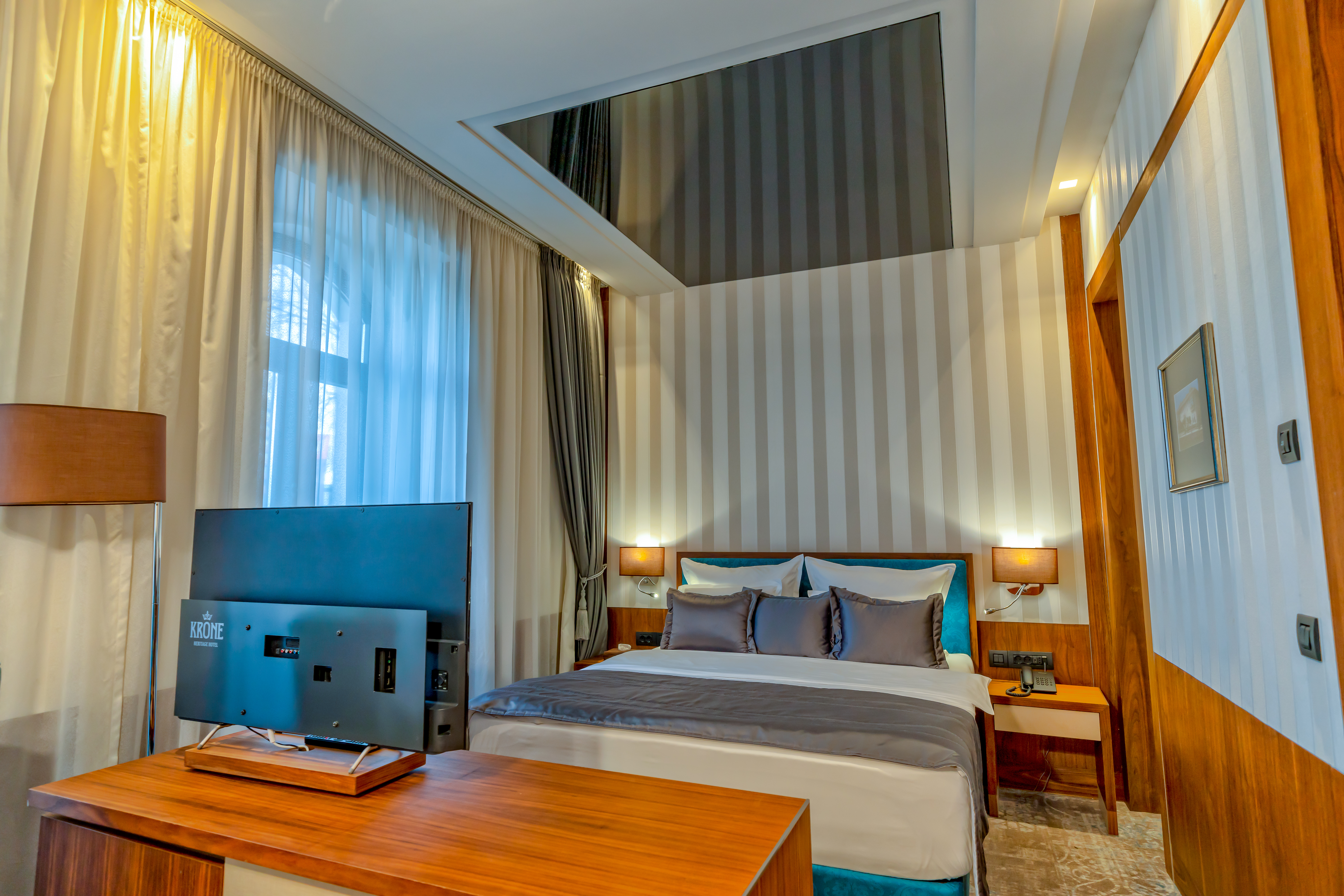 Double Superior Queen Bed