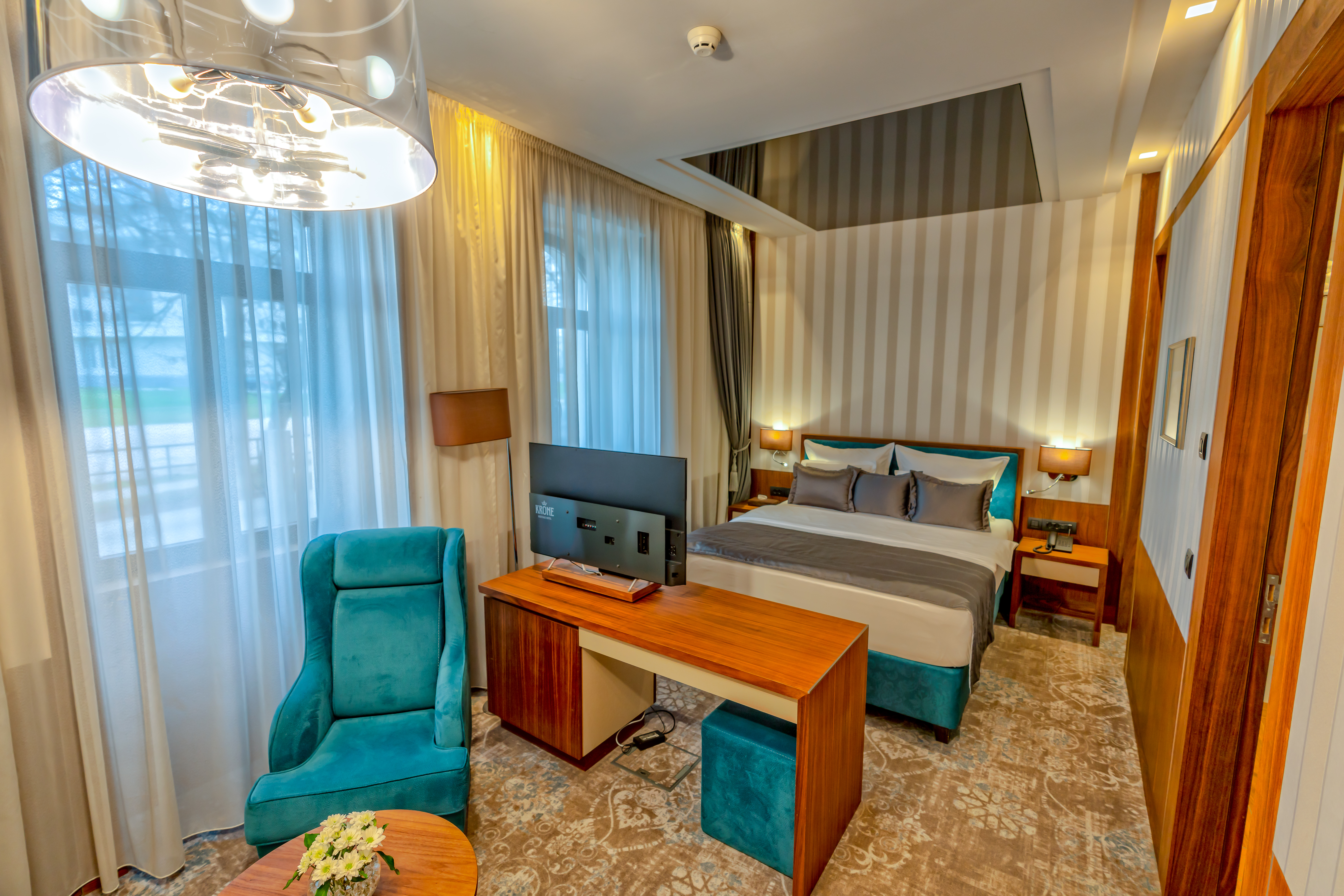 Double Superior Queen Bed