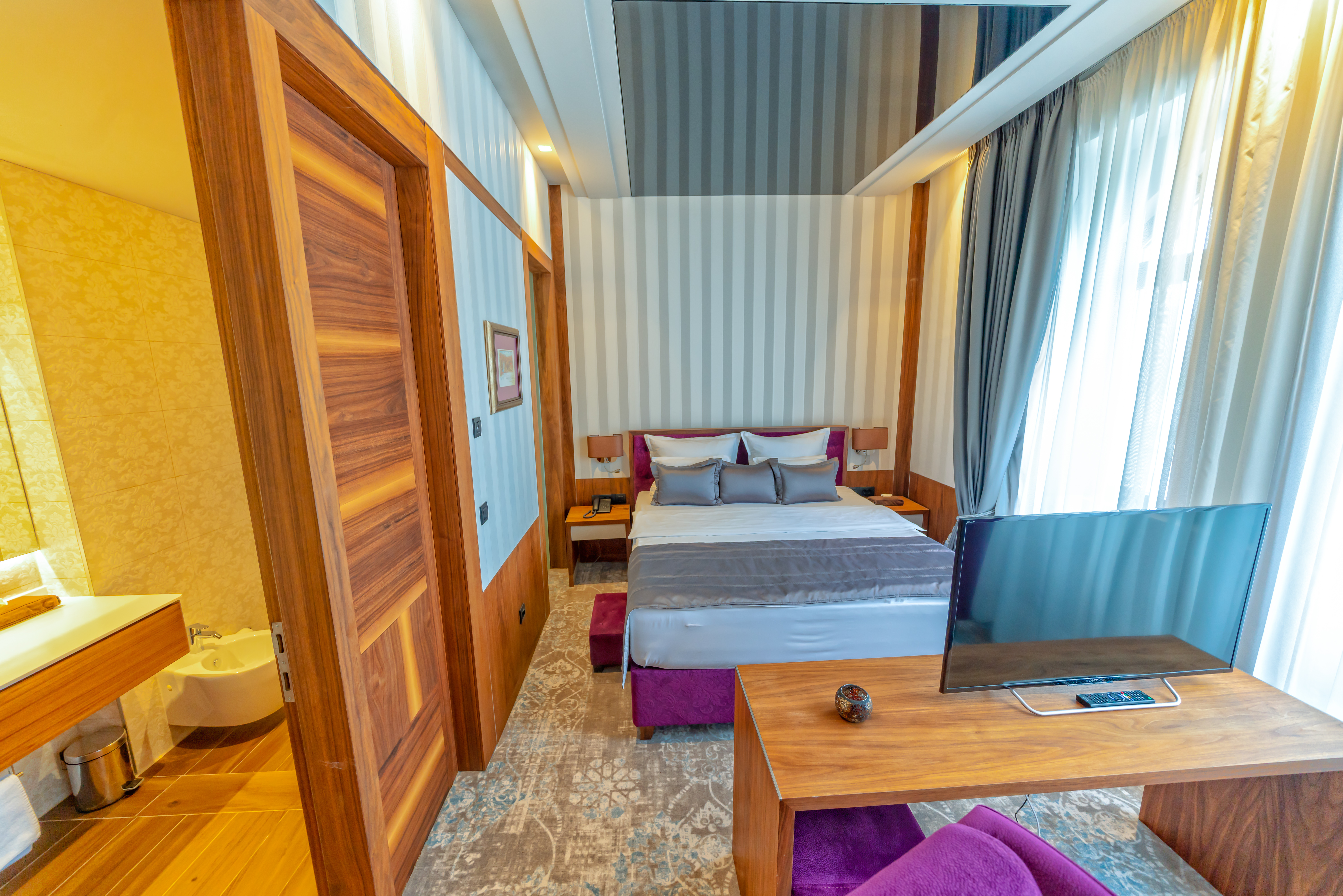 Double Superior King Bed