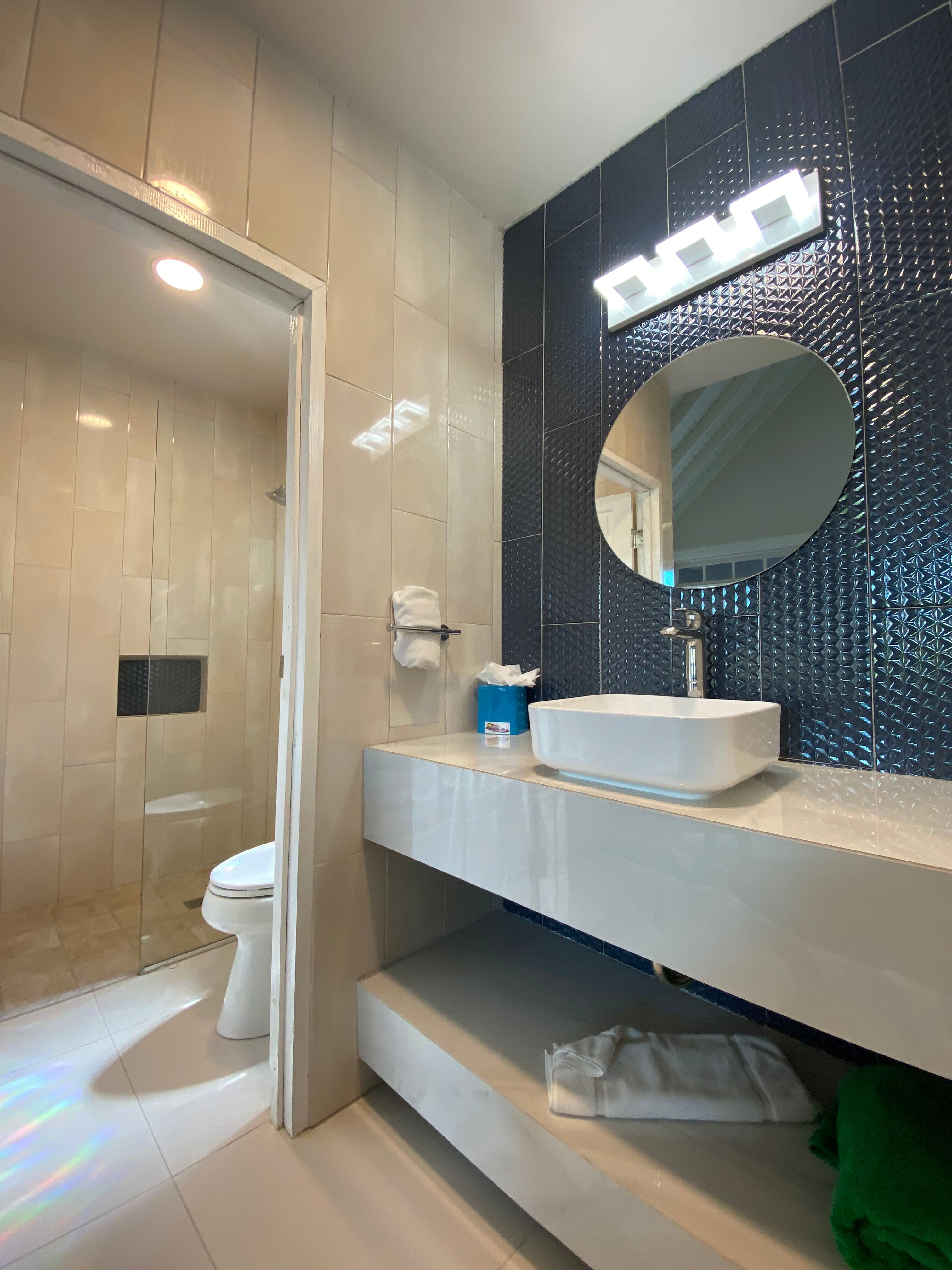 Double Deluxe King Bed