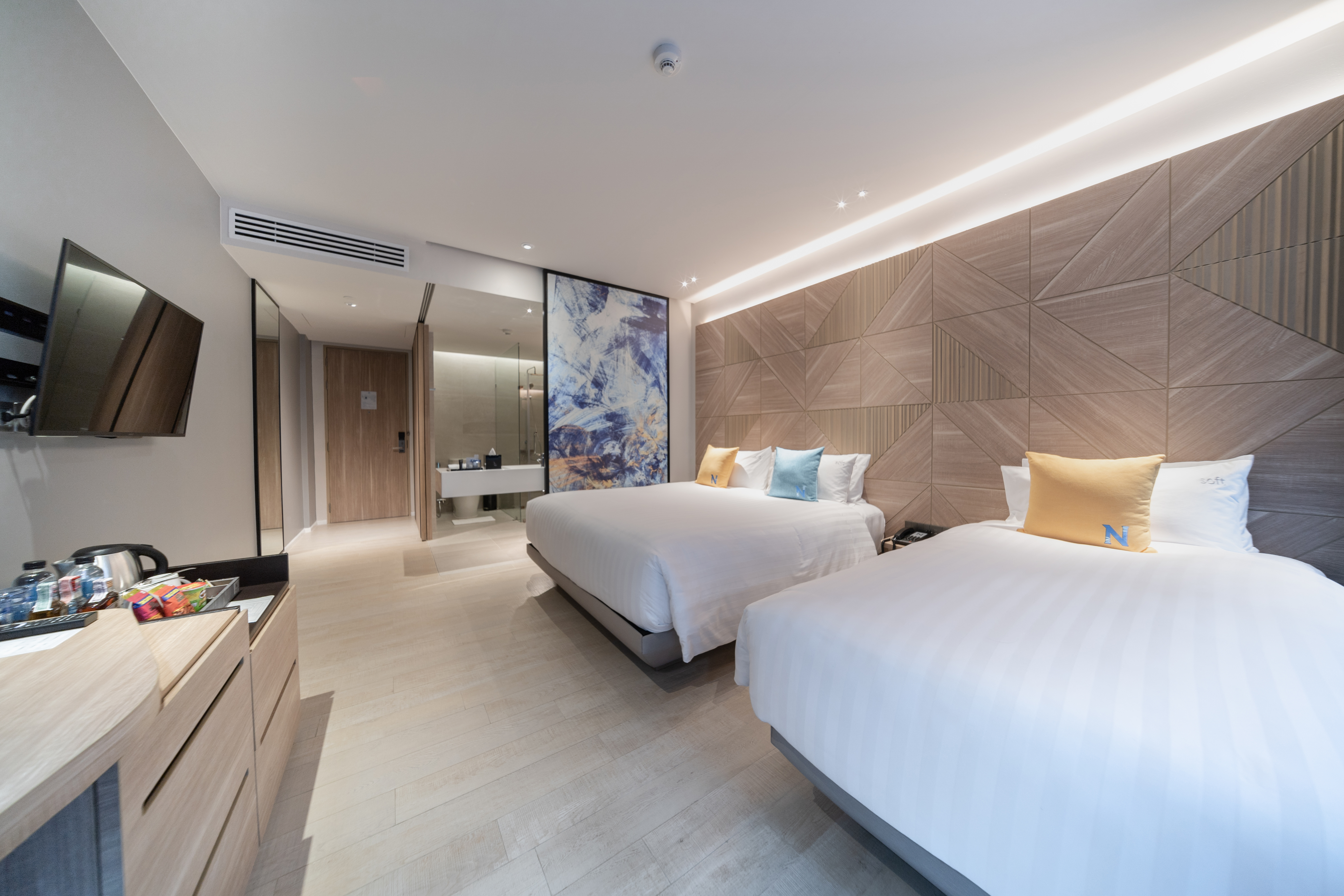 Double or Twin Deluxe