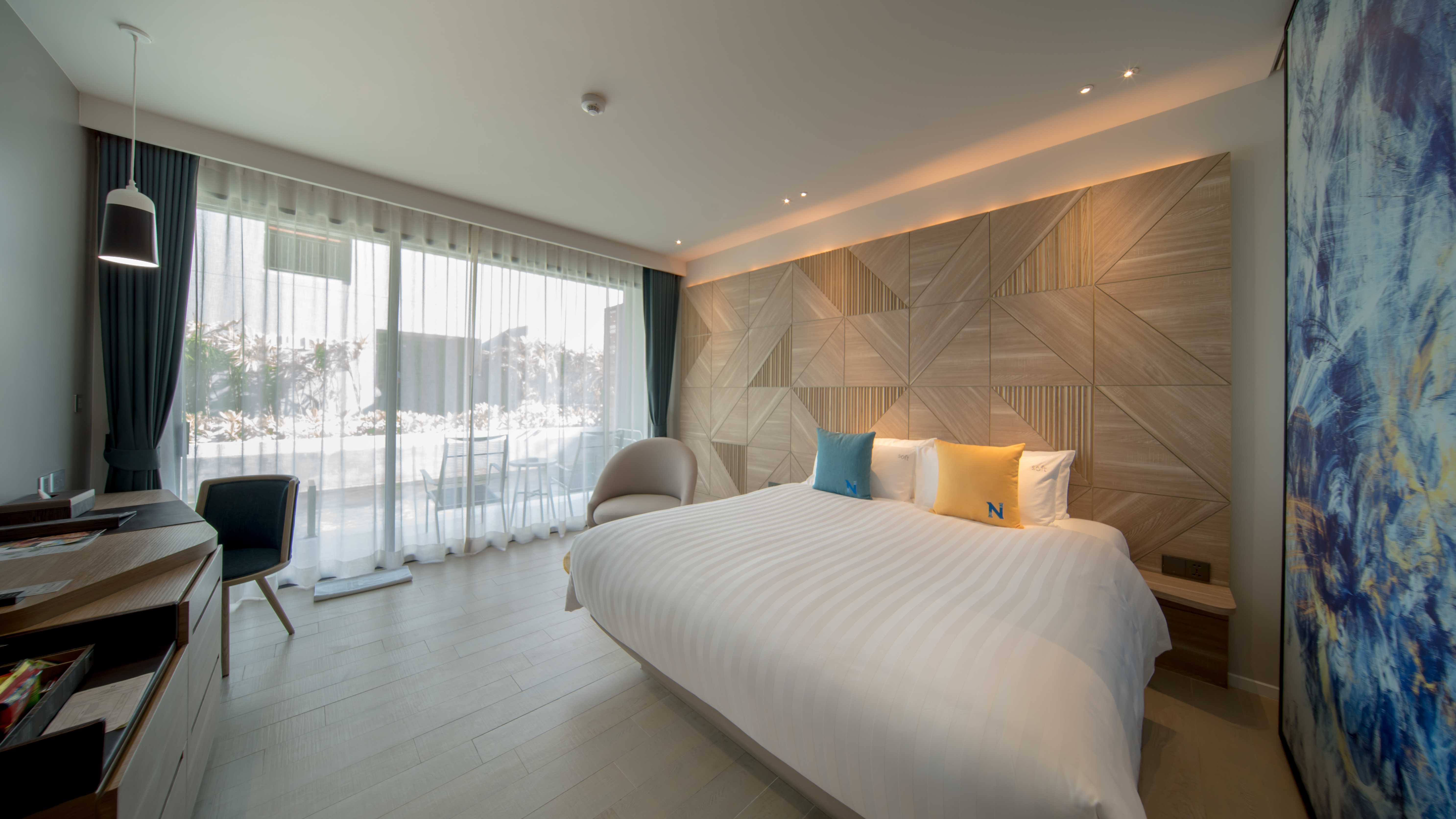 Double or Twin Deluxe