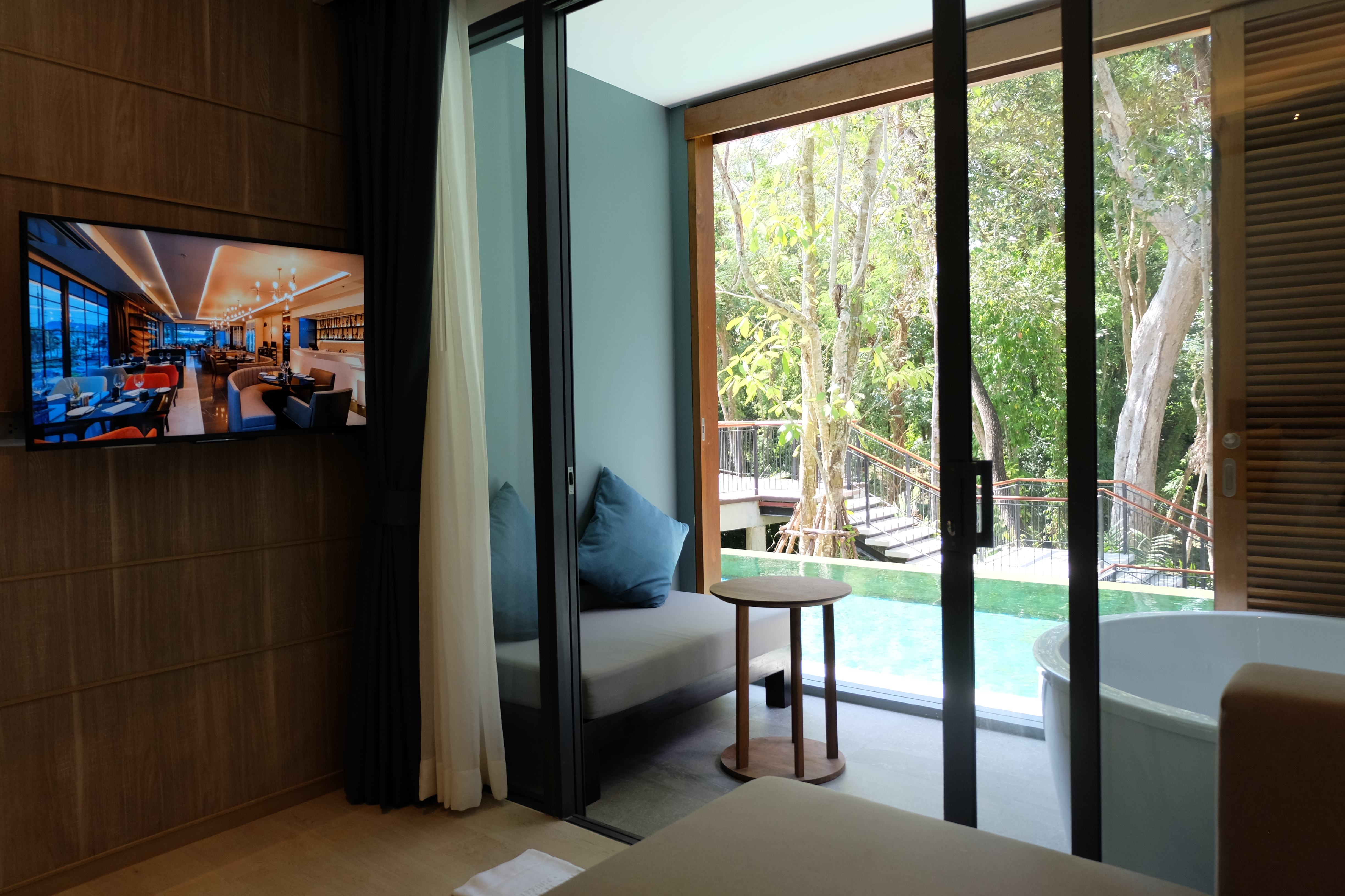 Junior Suite Pool View