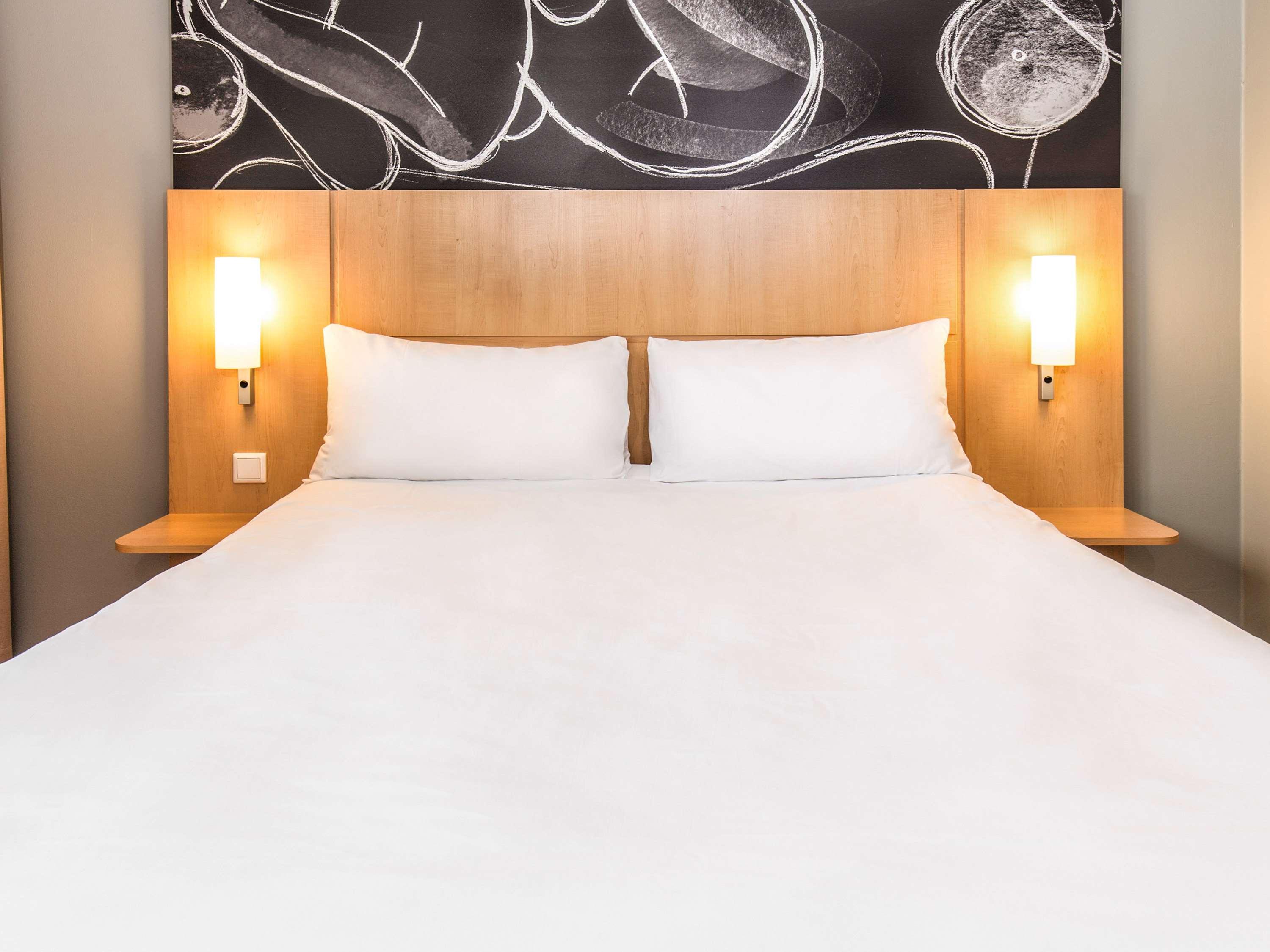 Double King Size Bed