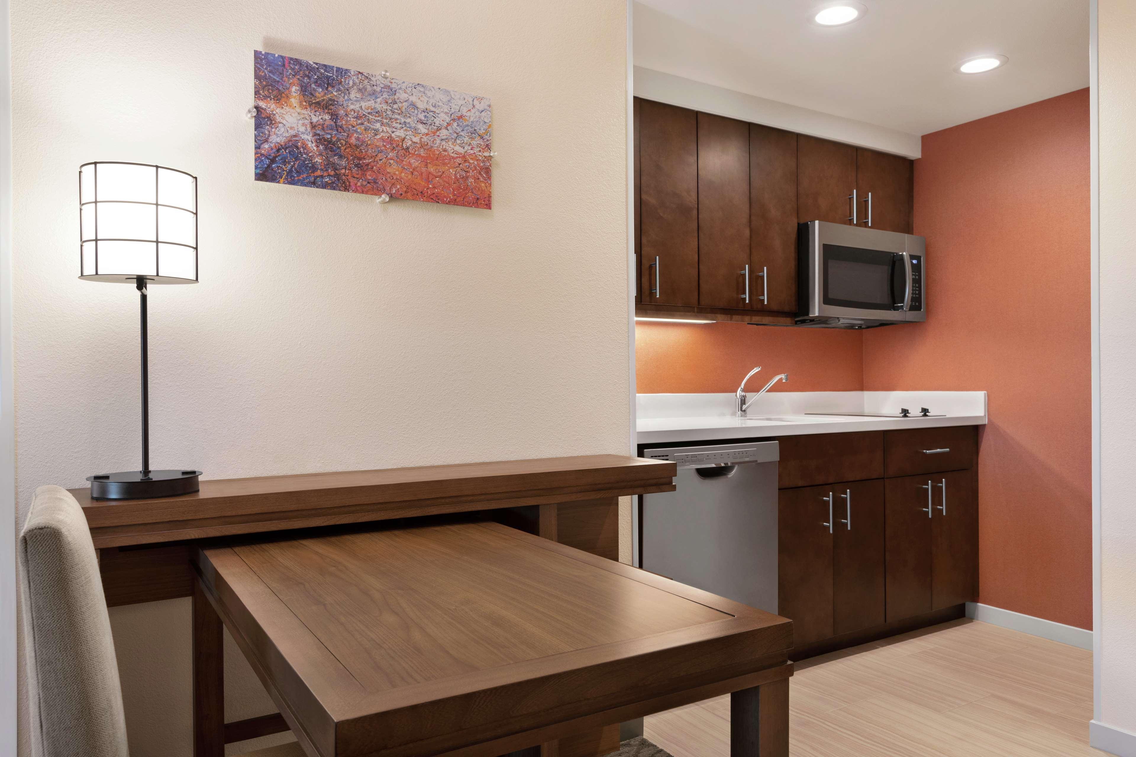 Suite Two Queen Beds Non Smoking