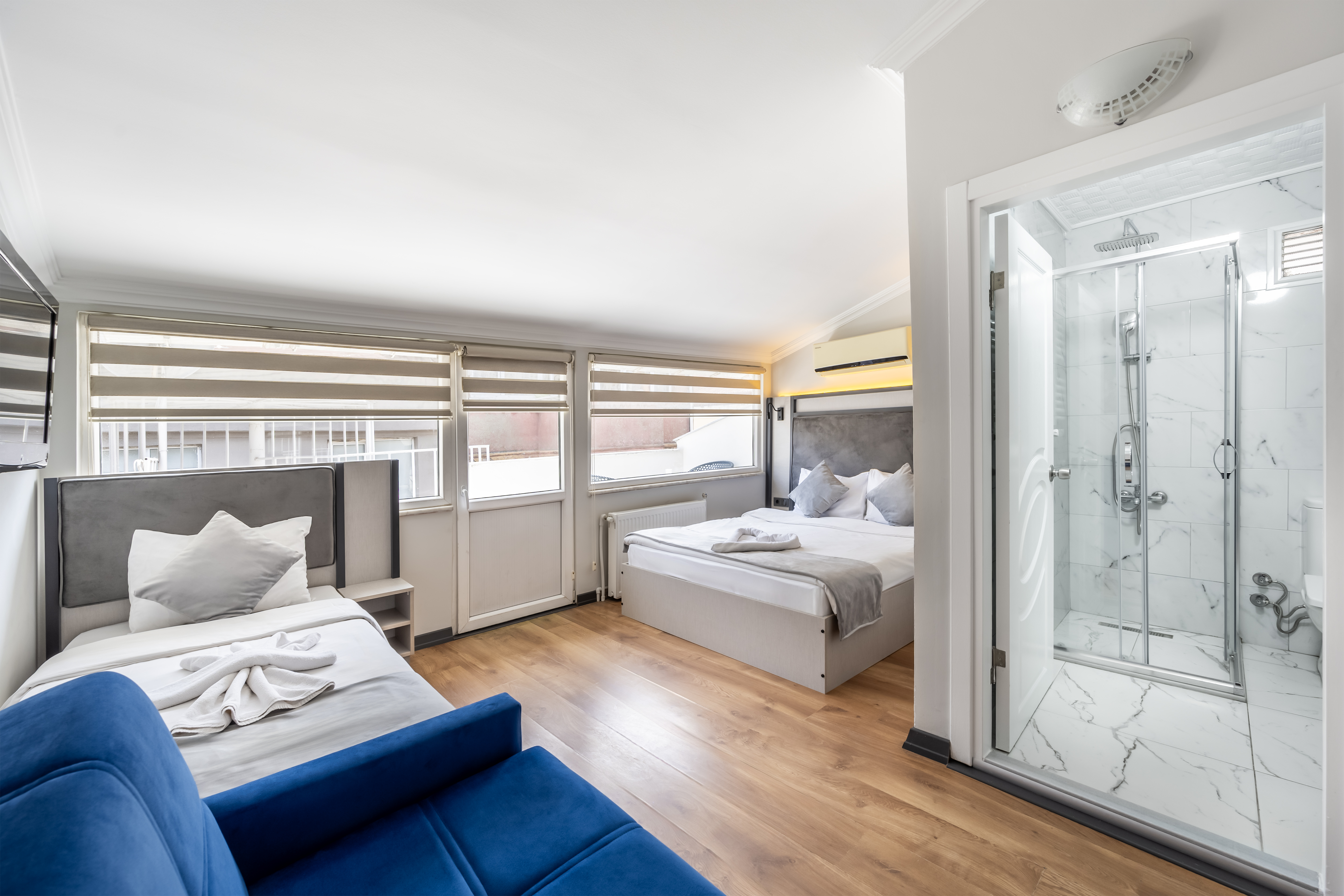 Quadruple Presidential