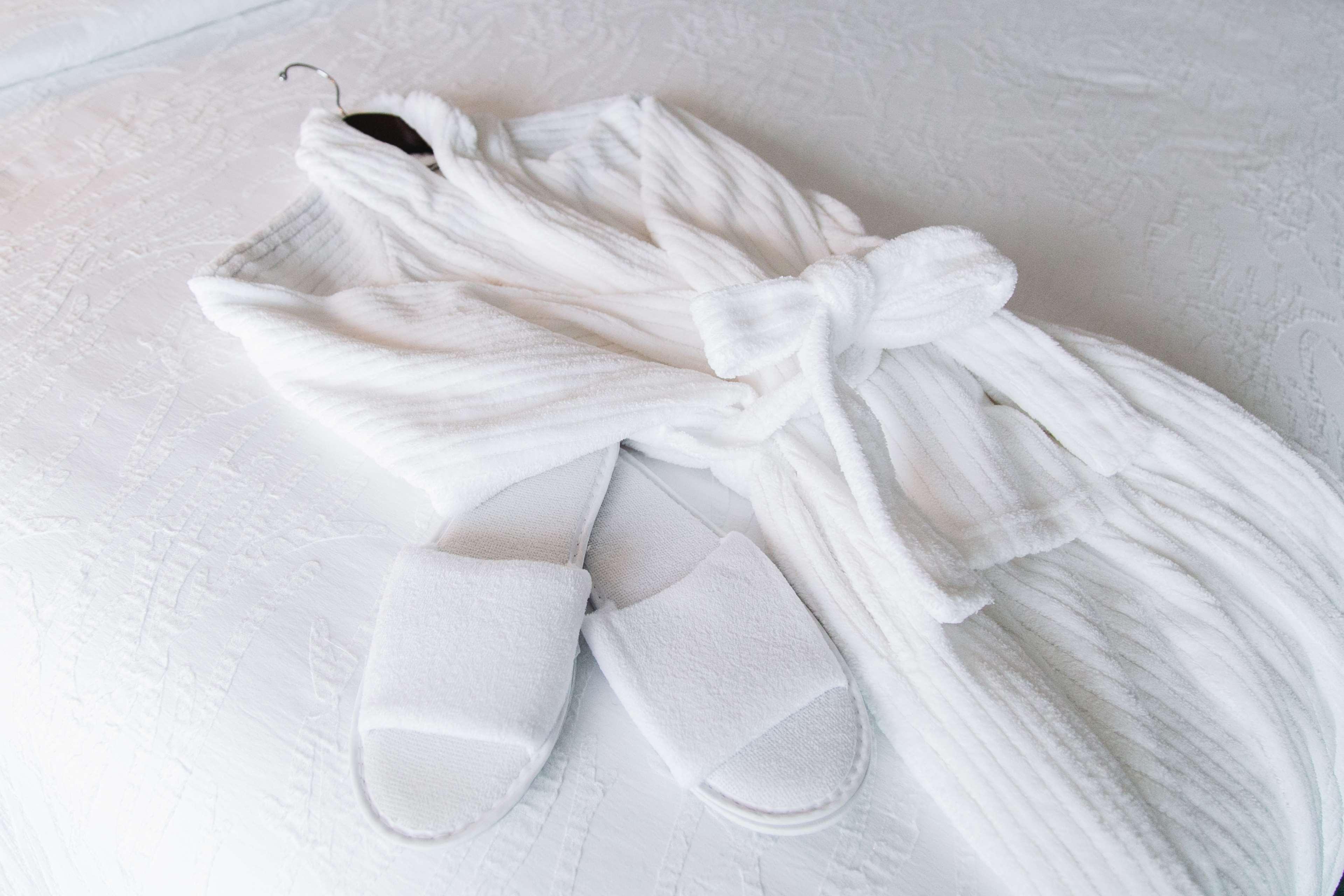 Double Deluxe King Bed