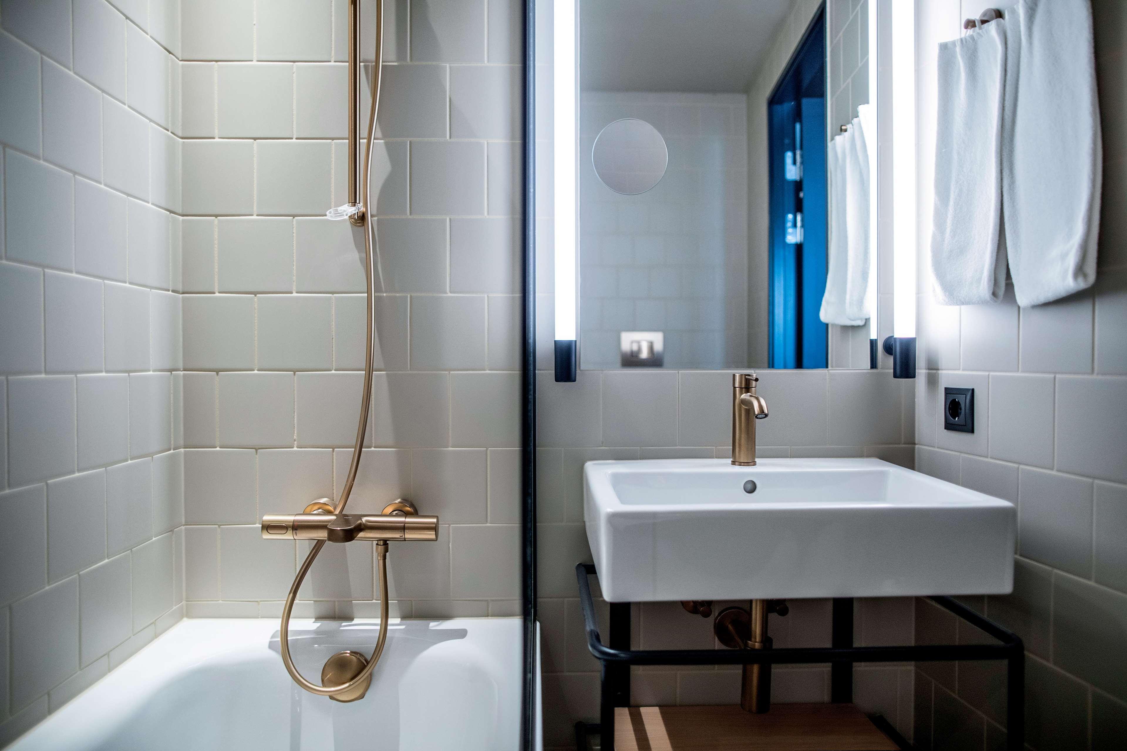 Double Single Superior