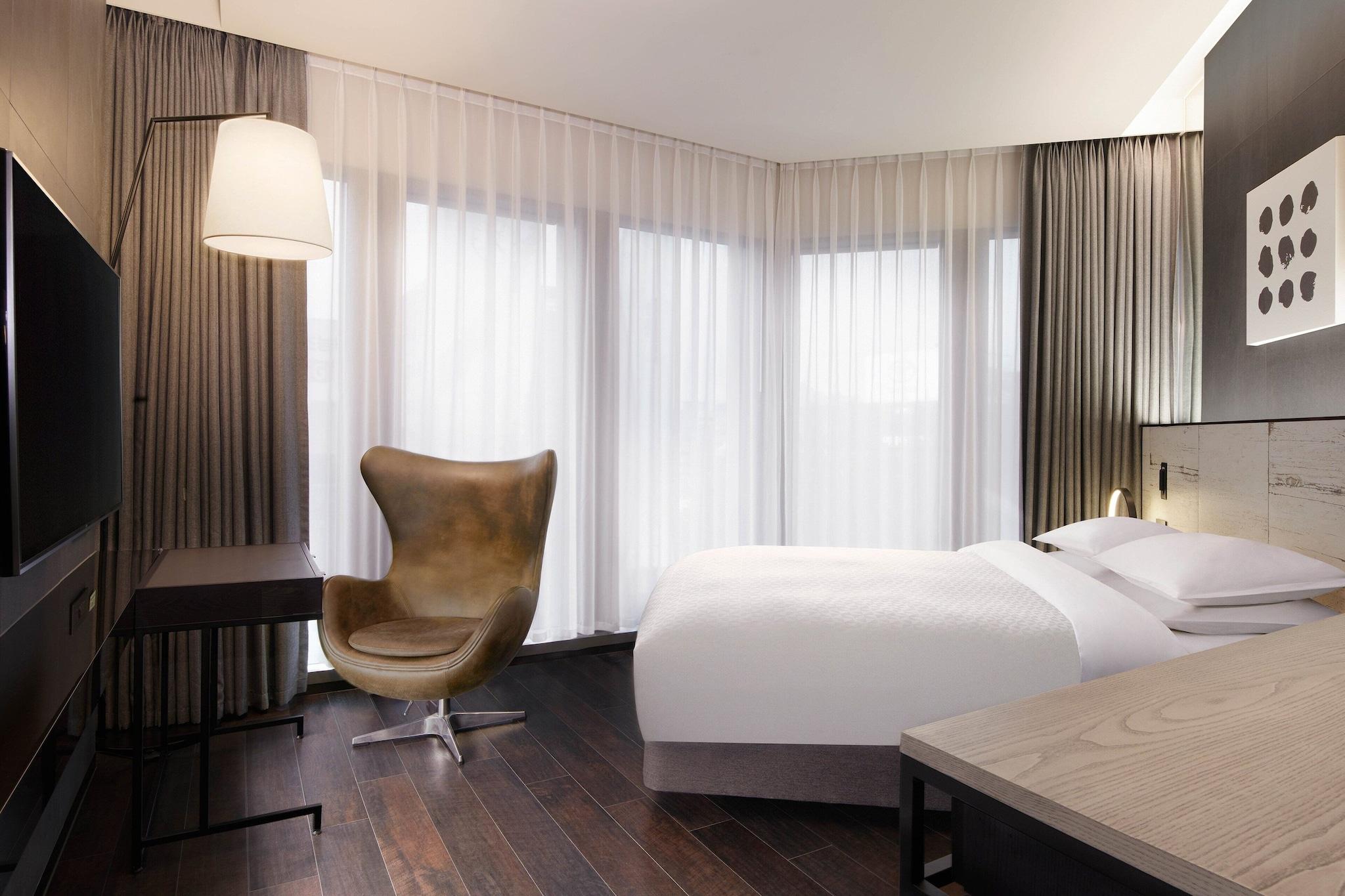 Double Premier City View