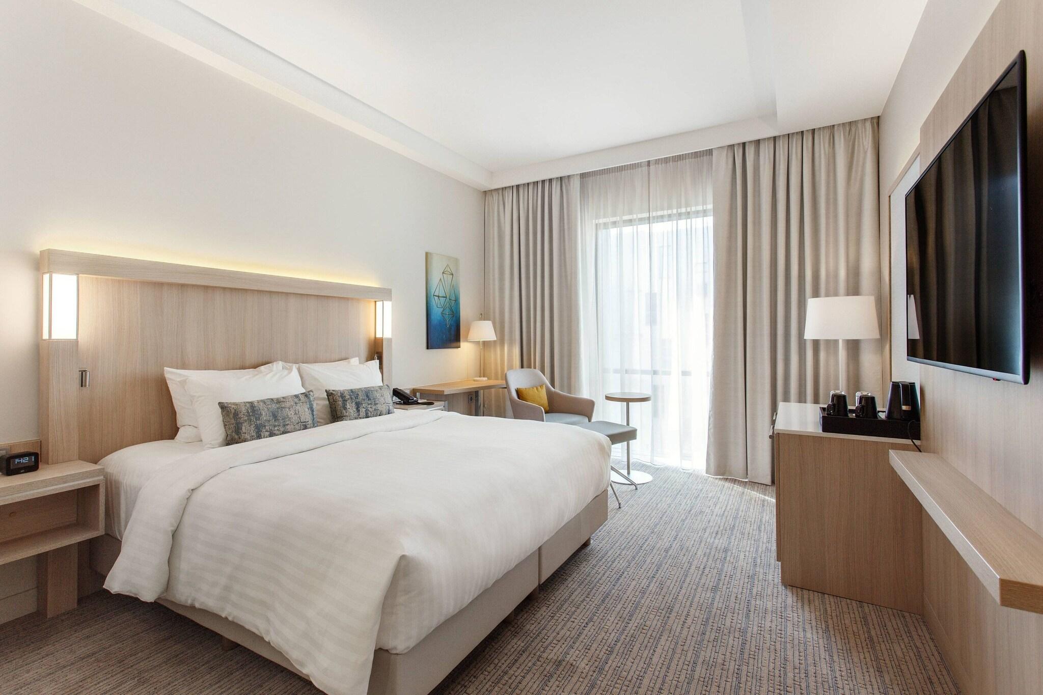 Double Superior King Bed