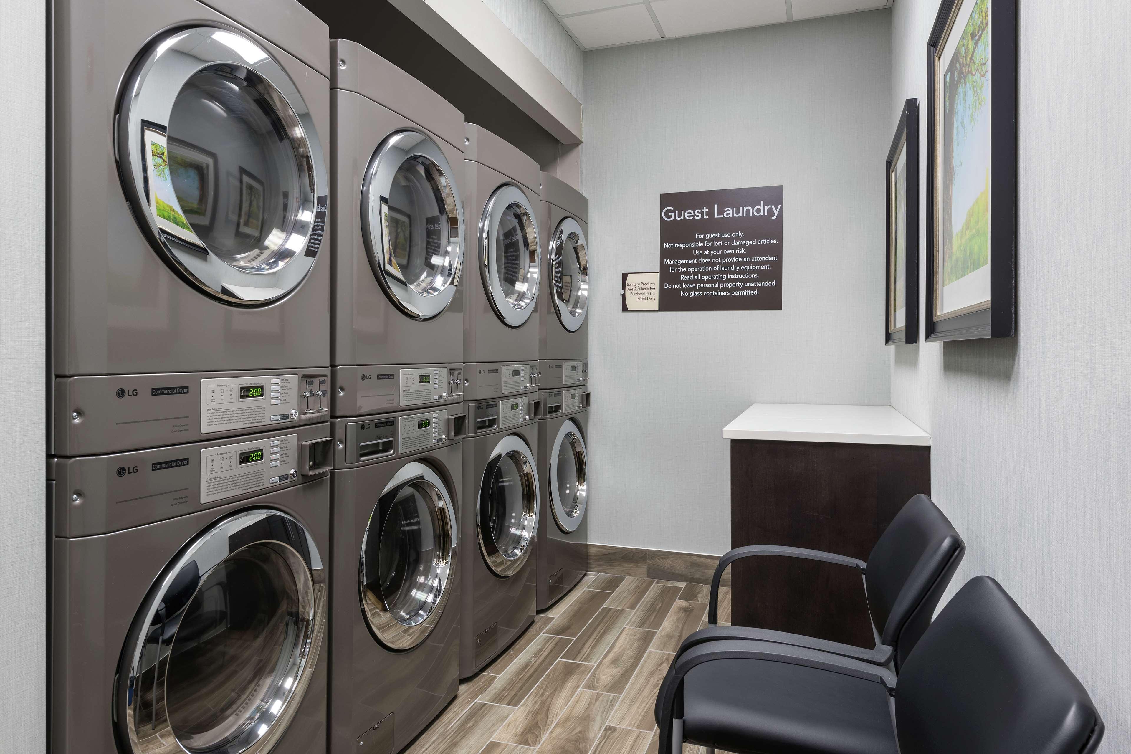 Studio King Bed Non Smoking