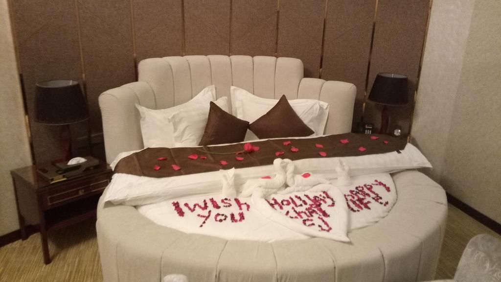 Double or Twin Standard