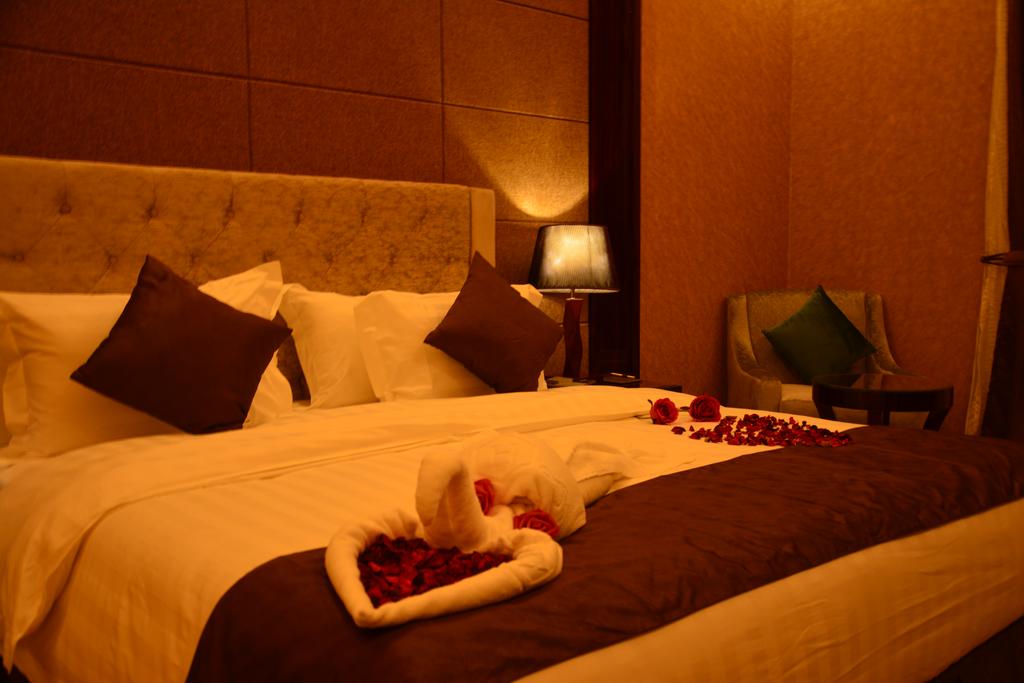 Double or Twin Standard