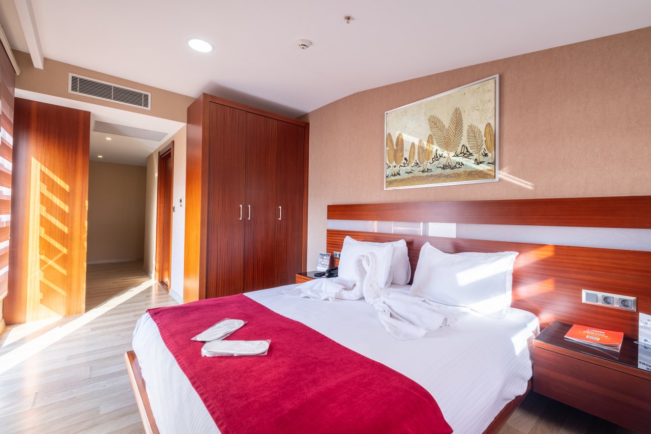 Quadruple Connecting Room