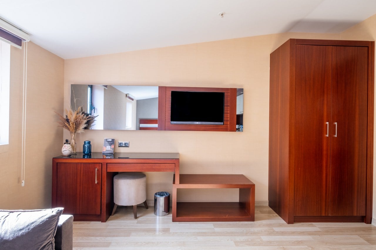 Family Room with Kitchenette