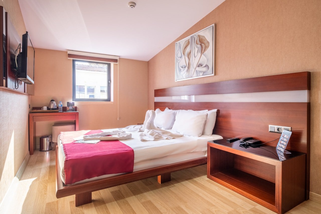 Double Superior King Bed