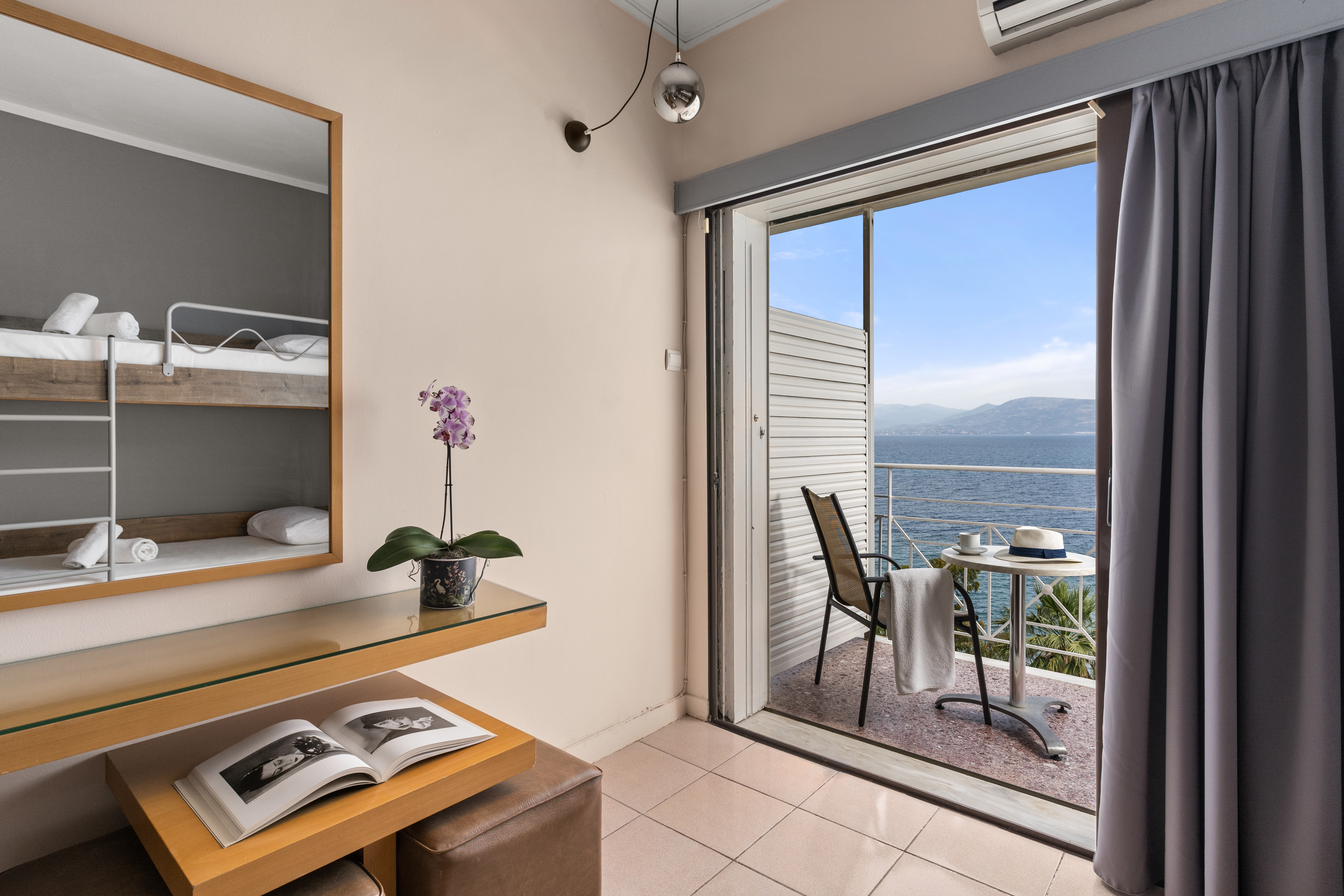 Family Room Sea View