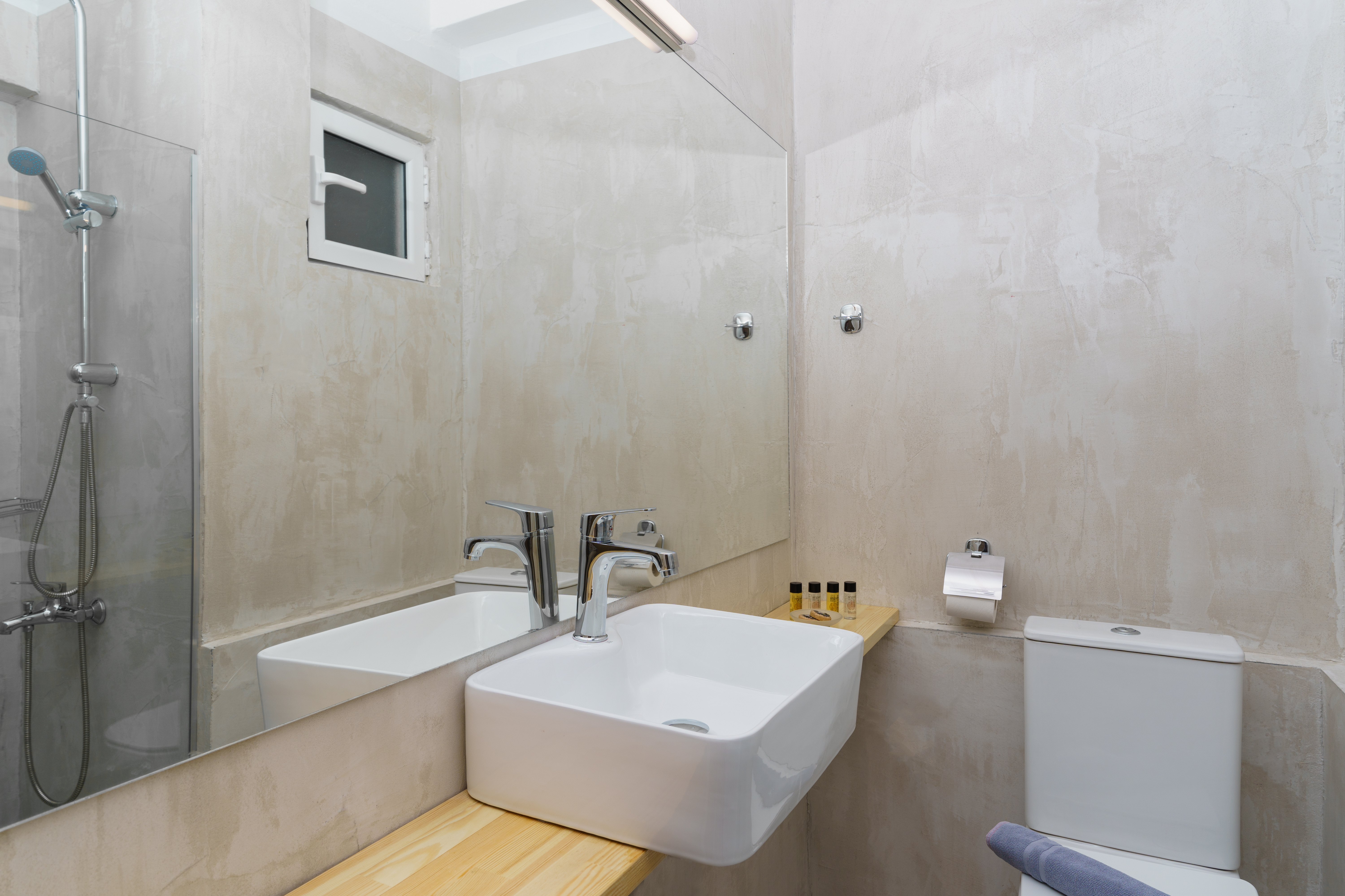 Double or Twin Mountain View