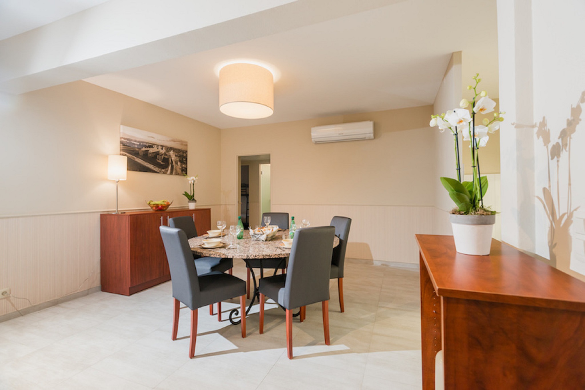 Apartment Capacity 4