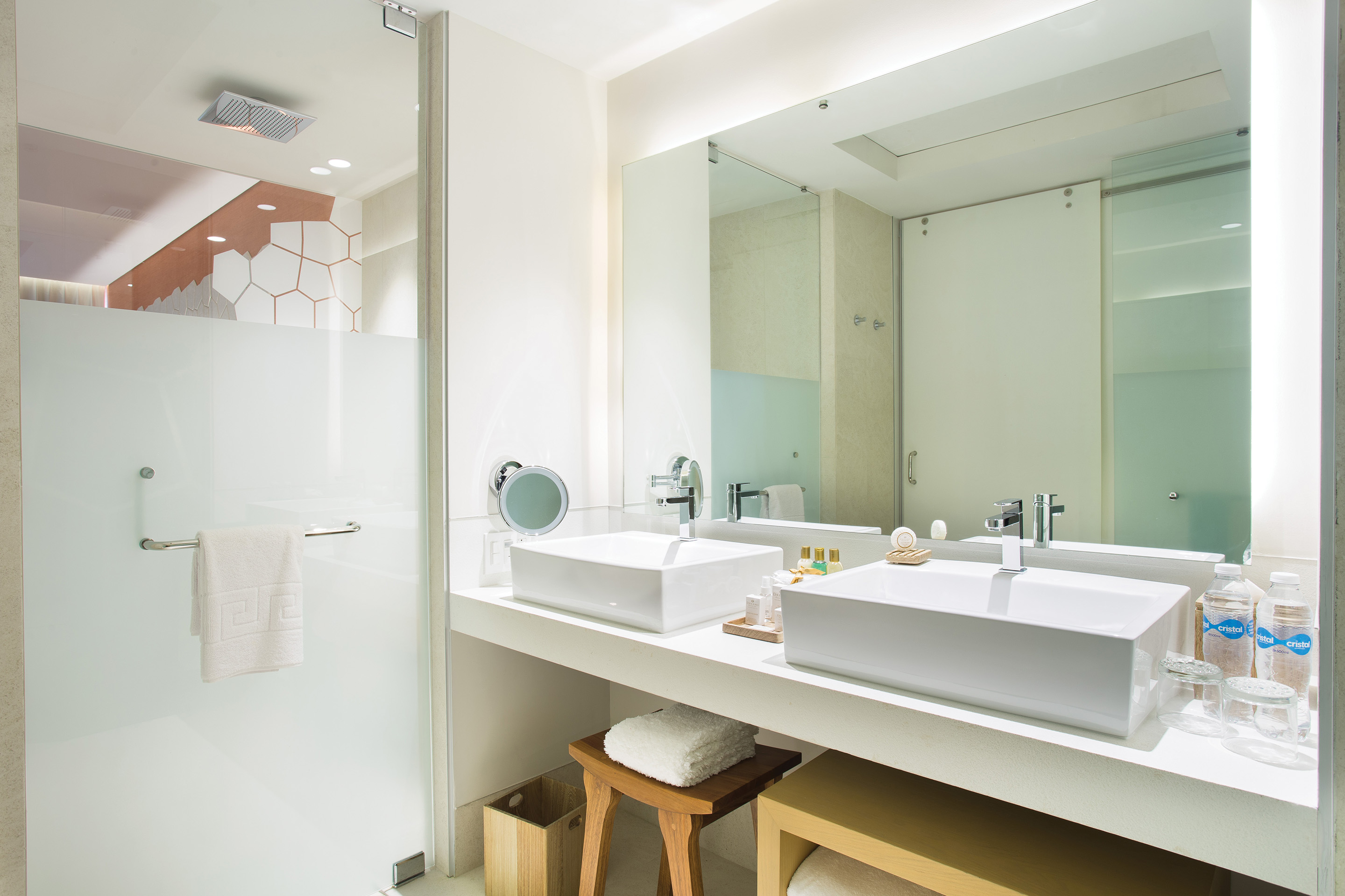 Double Club King Bed