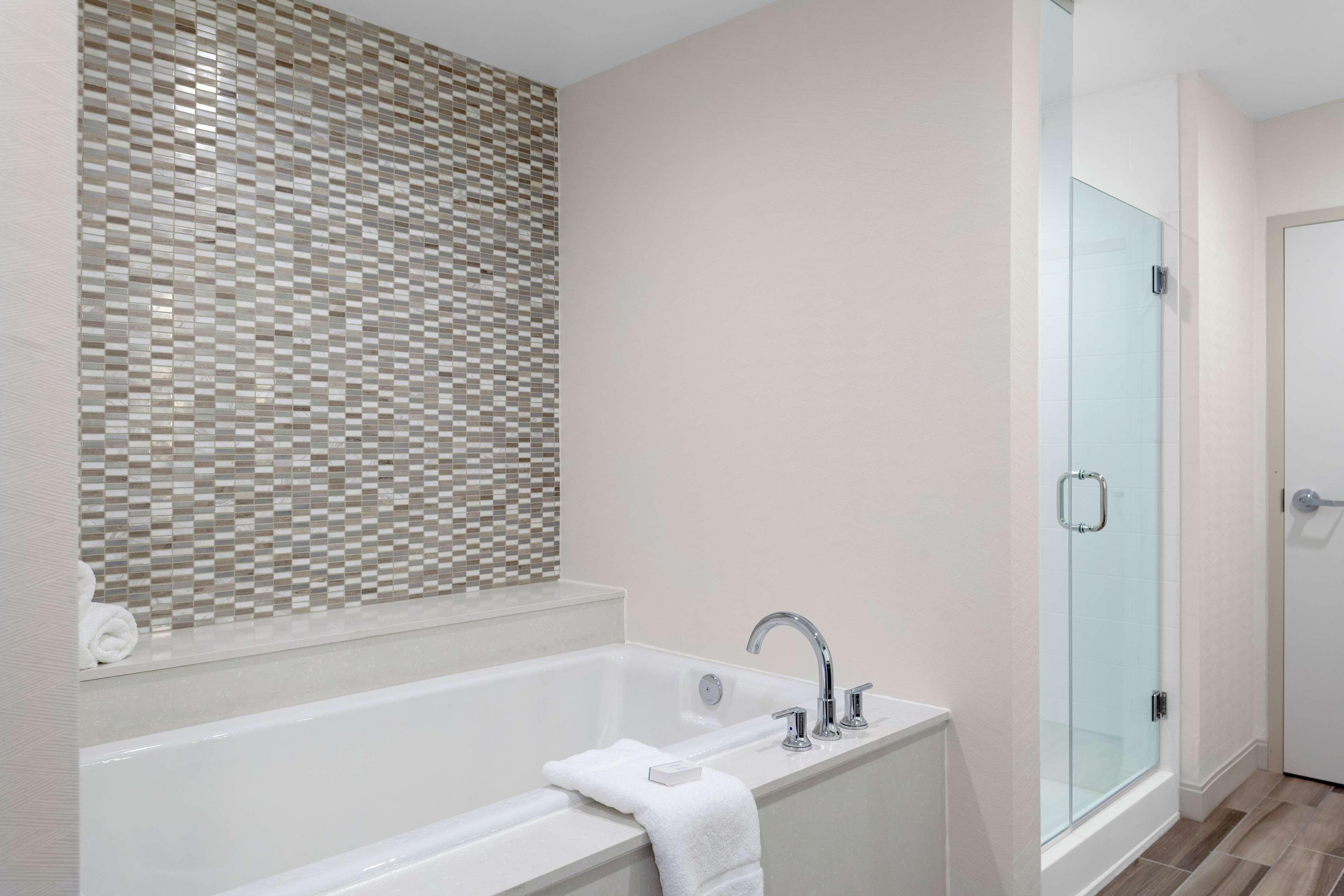 Junior Suite King Size Bed