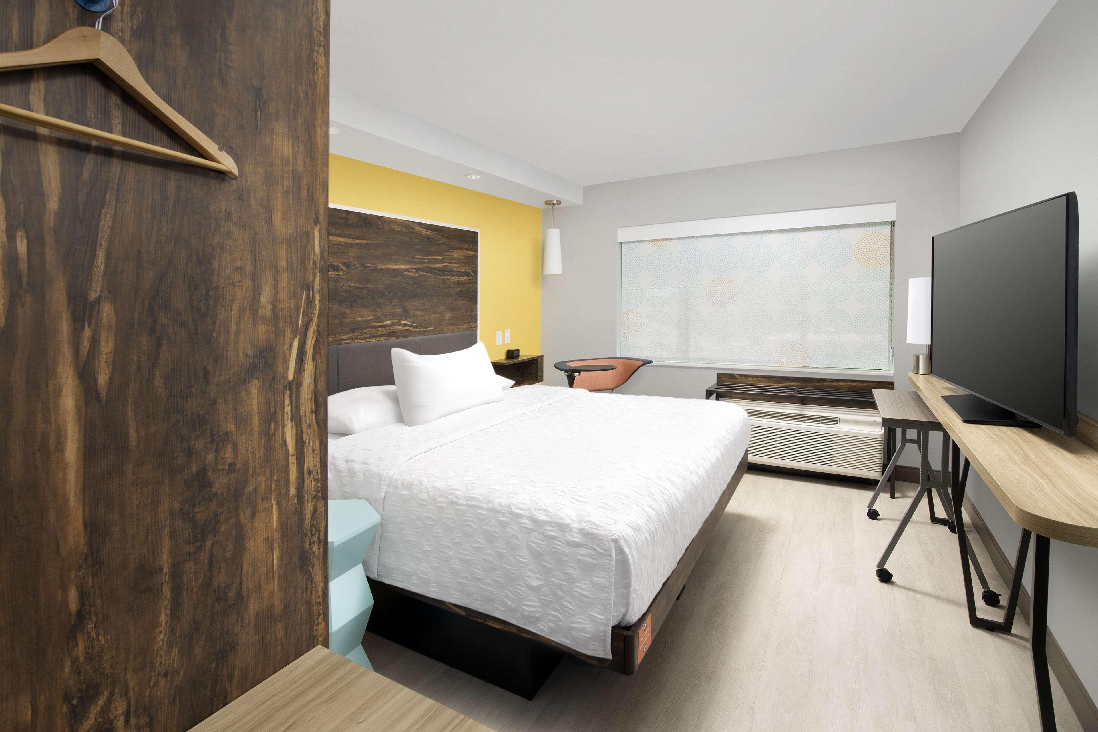 Double King Size Bed