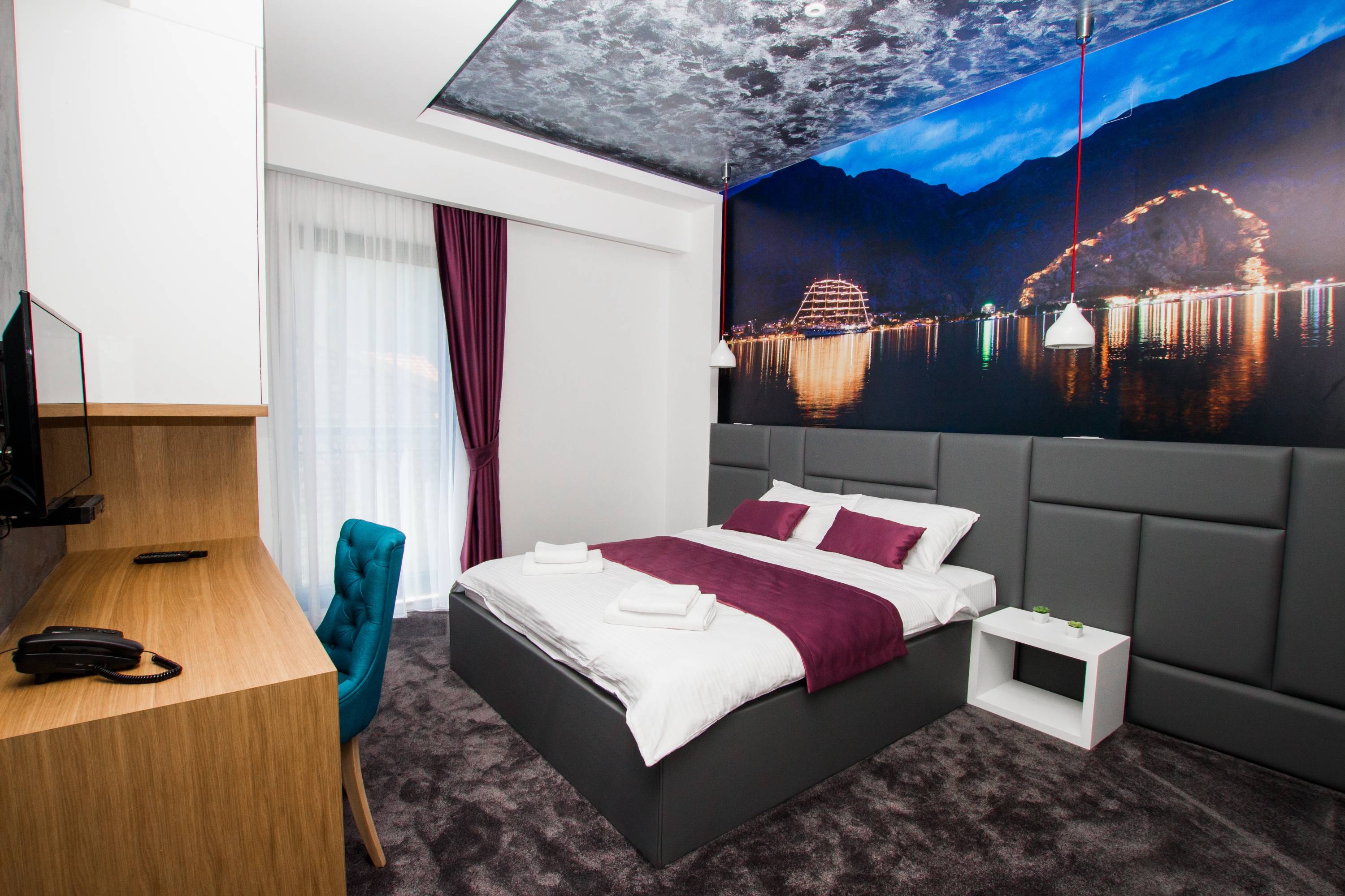 Double Partial Sea View