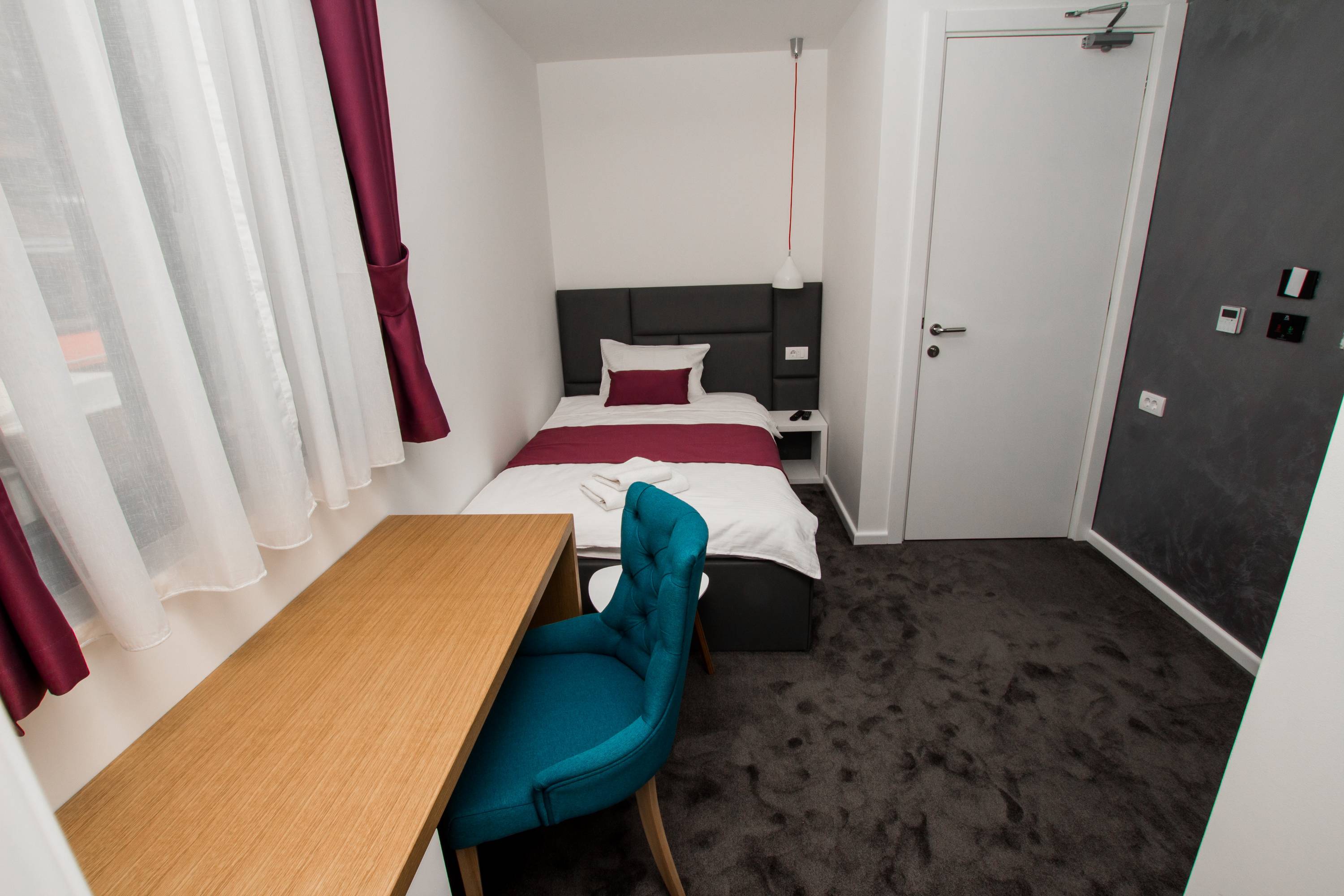 Family Room Capacity 3