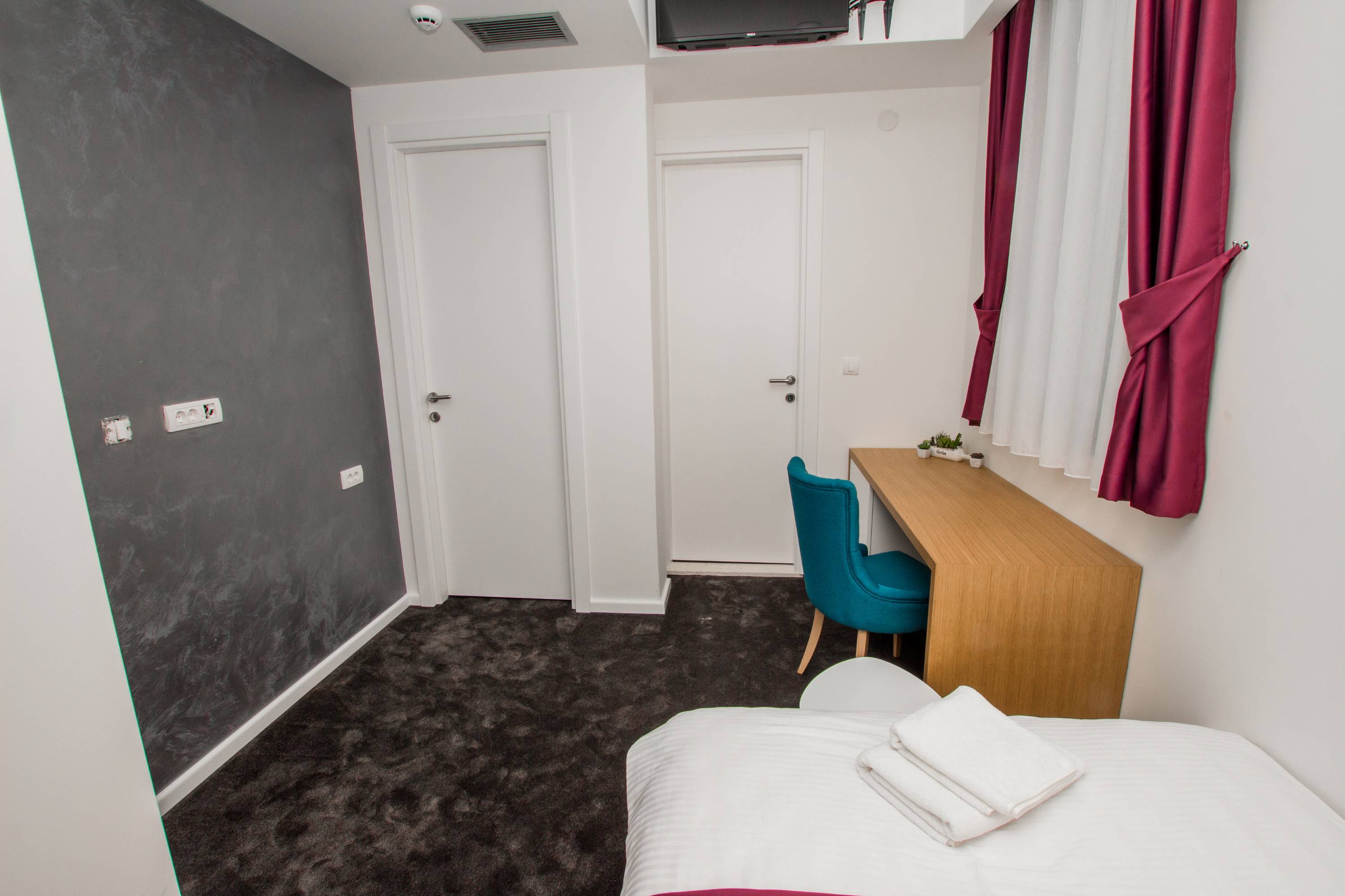 Family Room Capacity 3