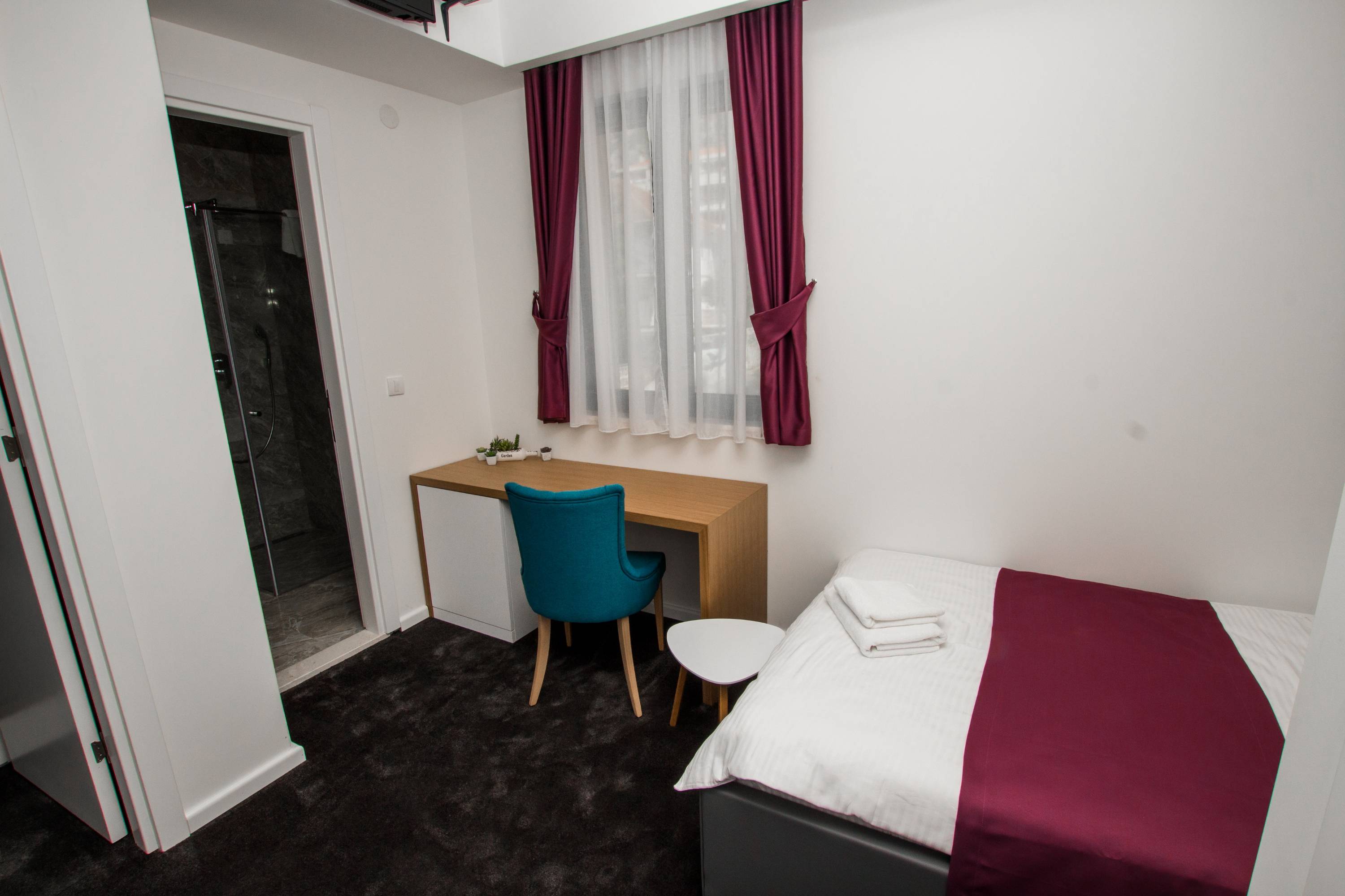 Family Room Capacity 3