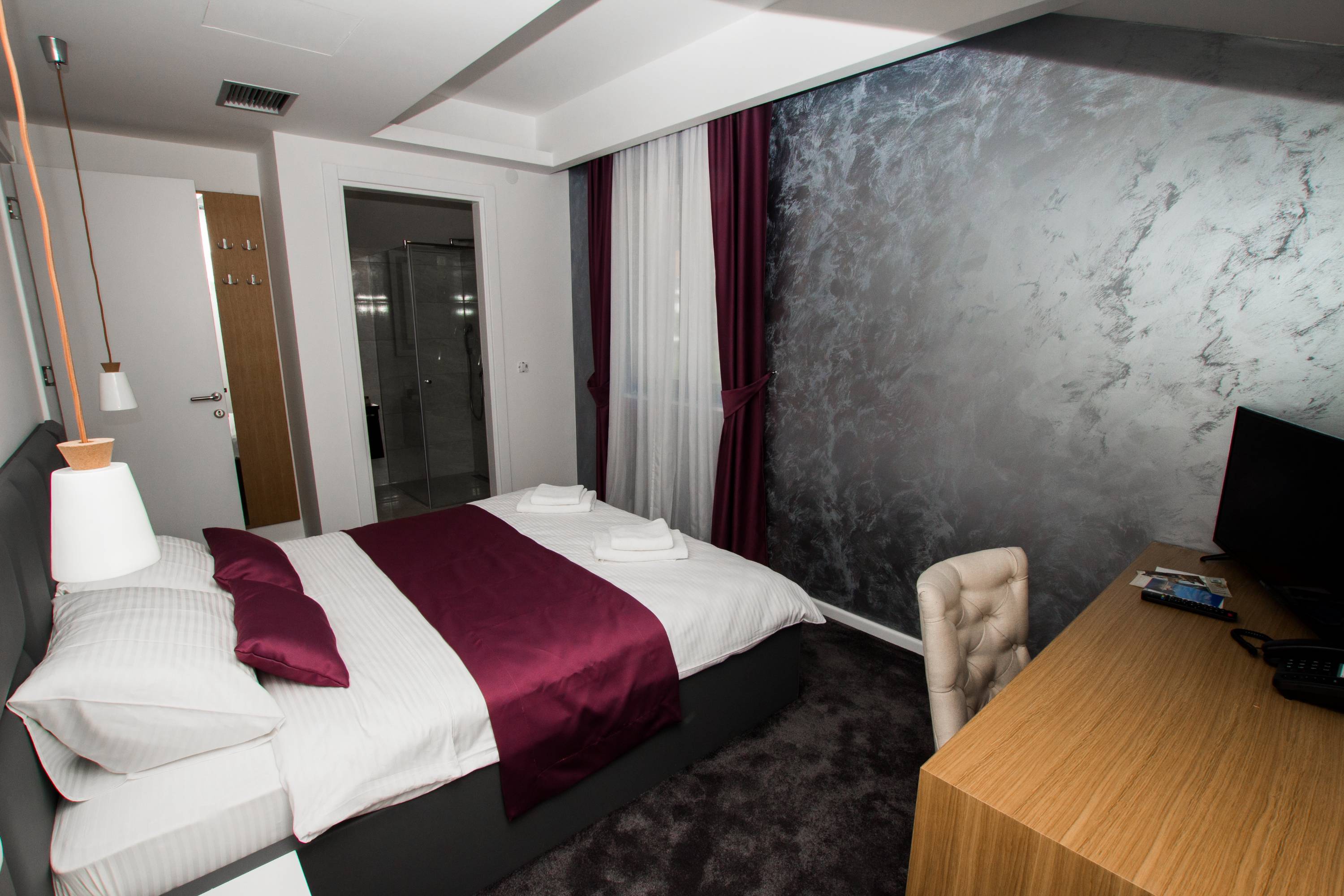 Family Room Capacity 4